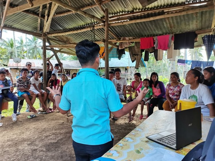 Praise Report: Goal Reached for Tawi Tawi Vehicle