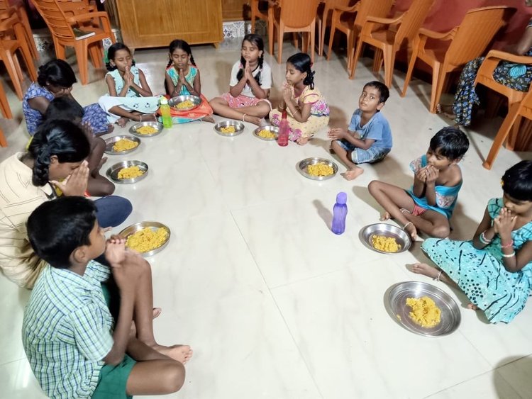 Children's Prayers Prevent Amputation (After being hit by a bus!) A JFA Evening School Story