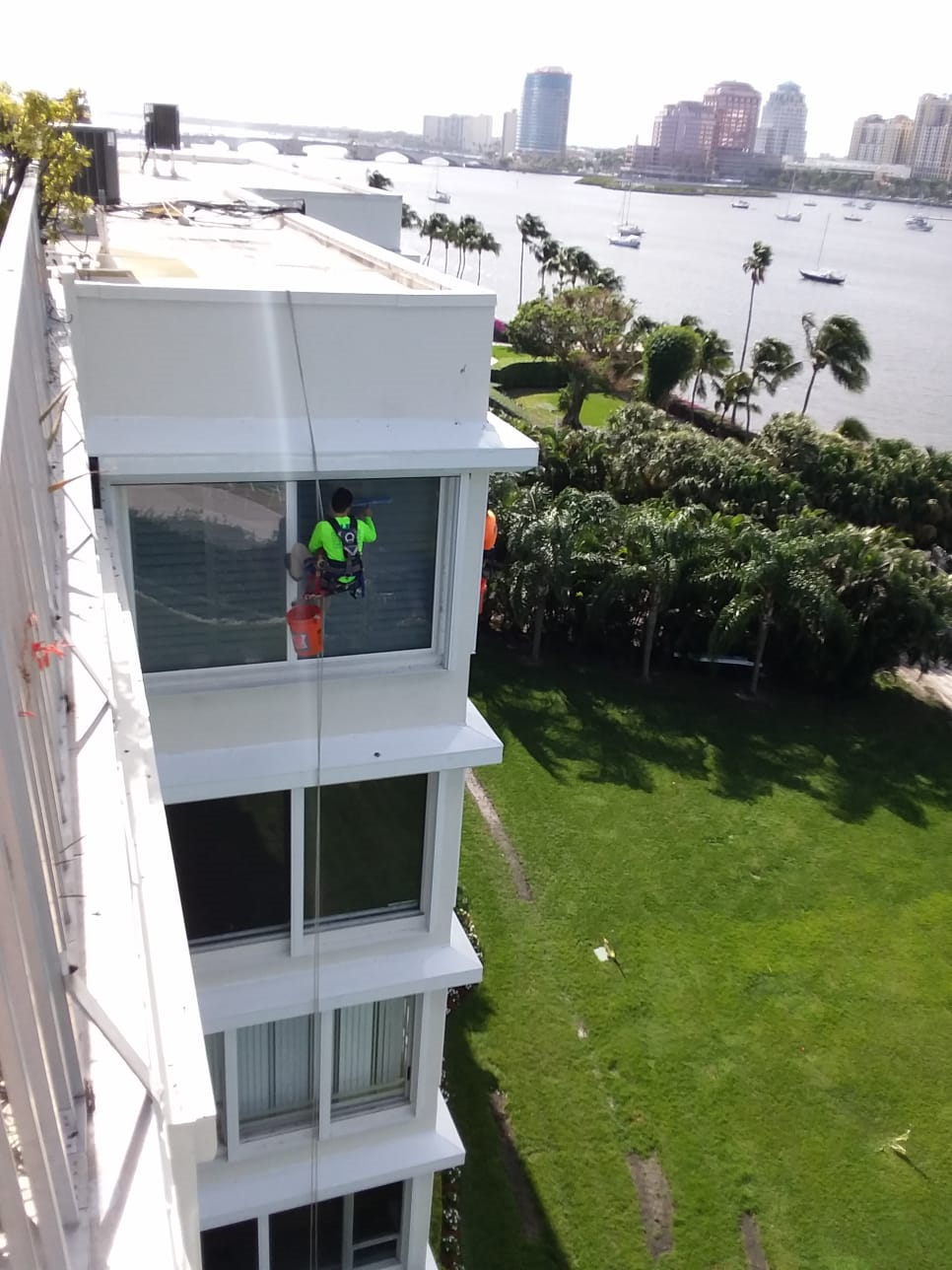 833 Palm Beach Towers window cleaning high rise view roof rig hanging ropes west palm beach.png