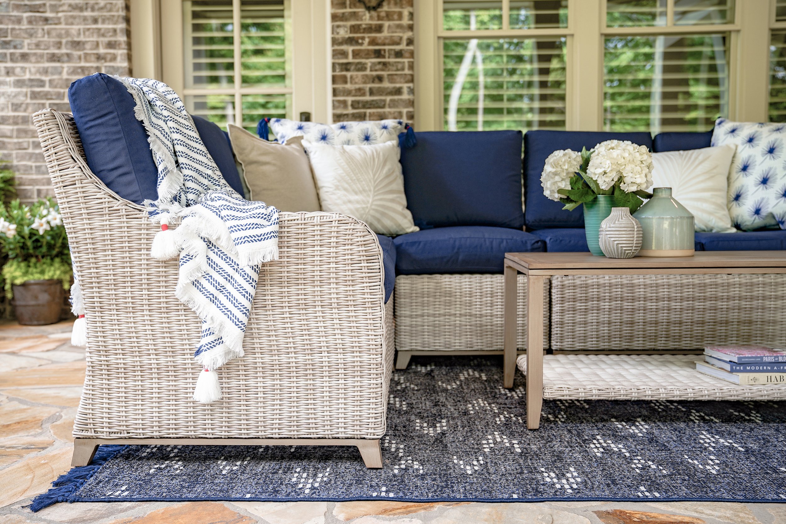 Poly_Hampton Sectional-483729 Navy 3.jpg