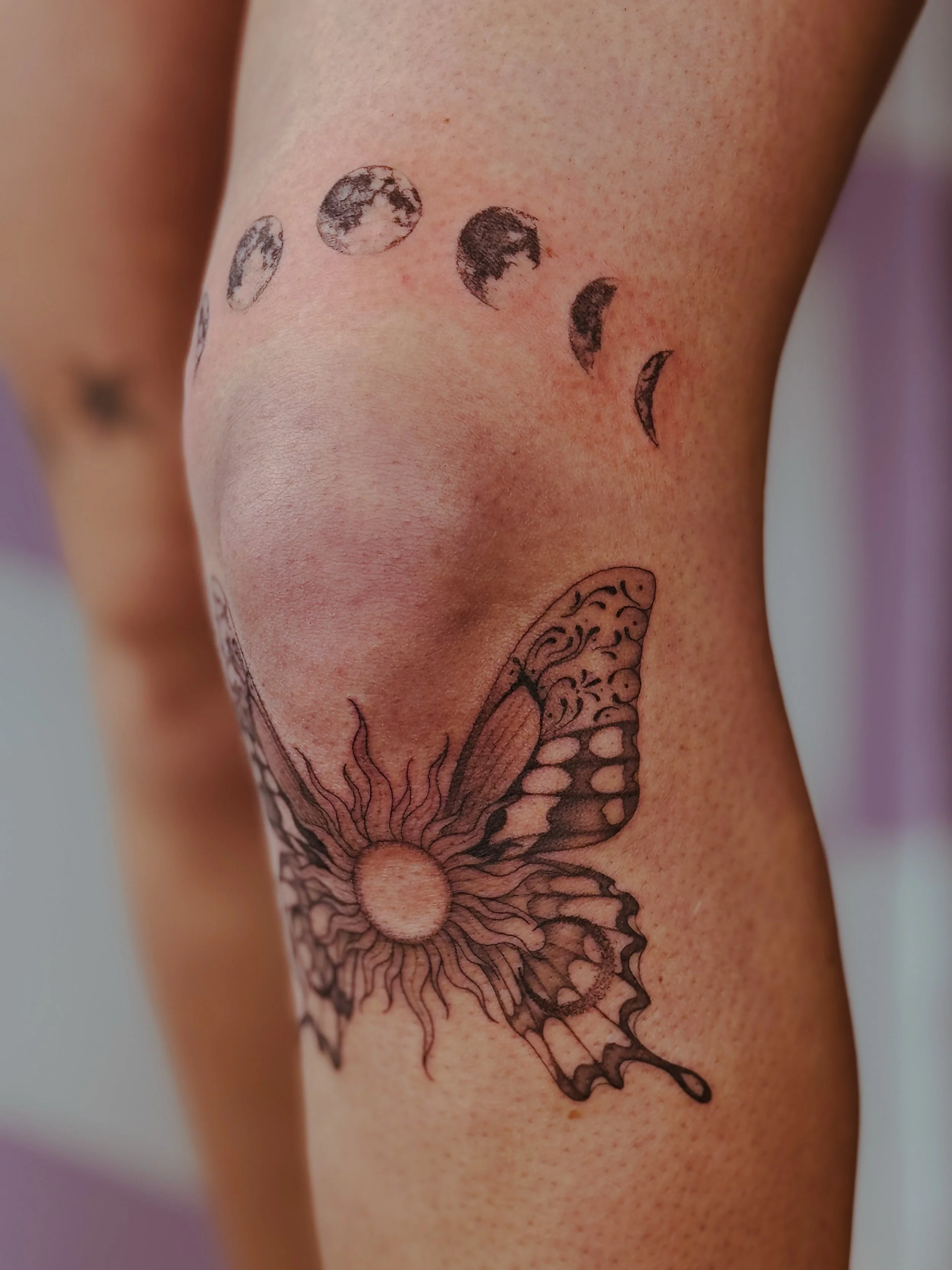 Ornamental x celestial x butterfly knee concept🌙

#tattoo #finelinetattoo #tattooartist #celestialtattoo #ohiotattooartist
