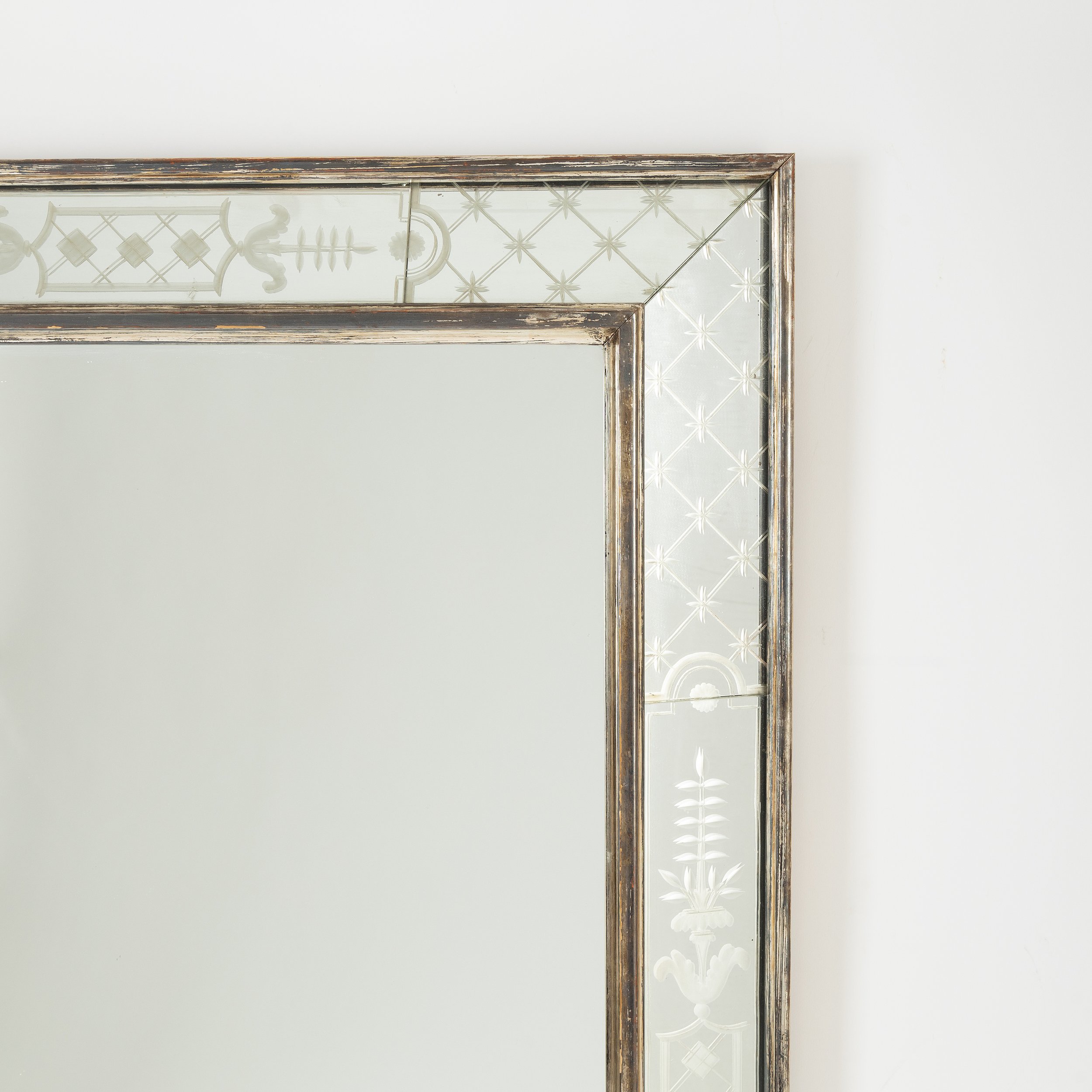 Mirror 1920s detail.jpeg