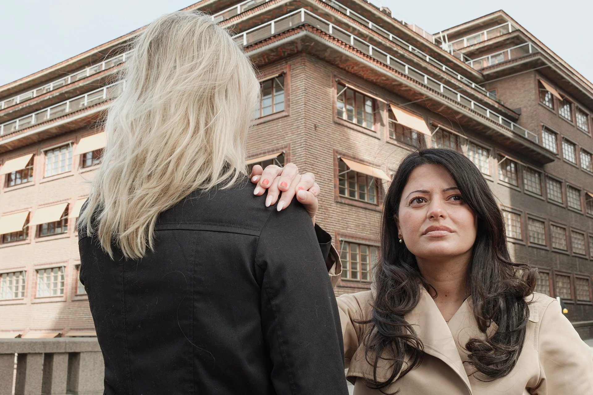 Boken_Barnsoldaterna_JakobÅkerstenBrodén_20250513__DSF1697-1 kopiera.jpg