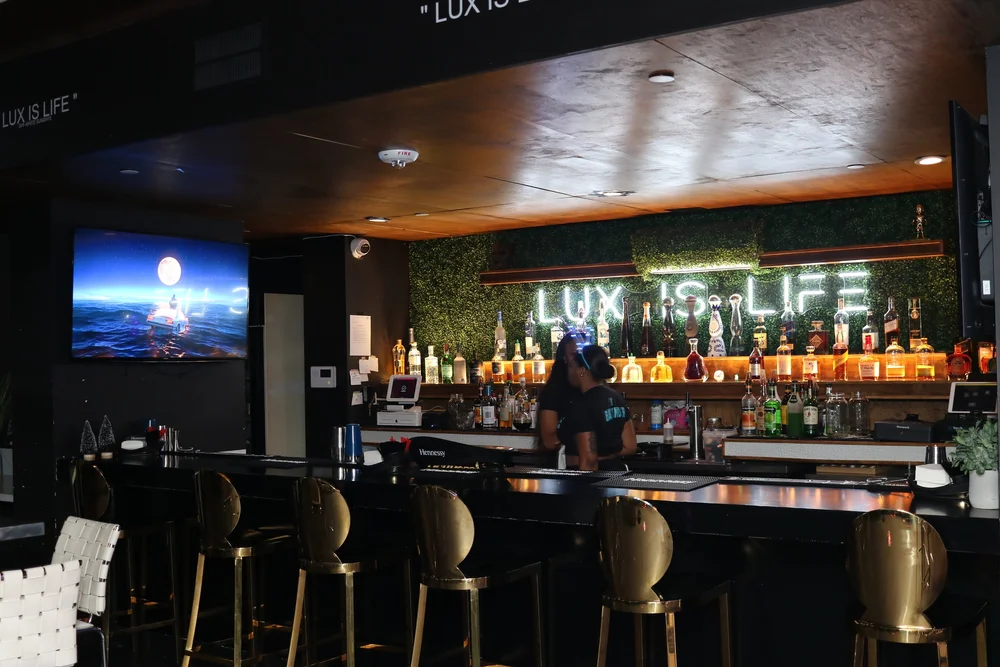 Bar photo 2