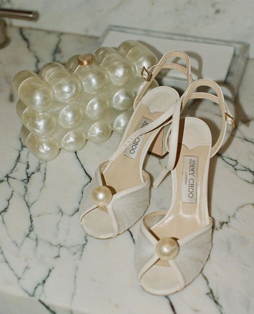 The finishing touch in bridal is so much more than just a veil, have some fun with your accessories π« 
And if you get stuck, consider using resources like working with a SWS stylist to help curate each piece or even renting from any of the followin