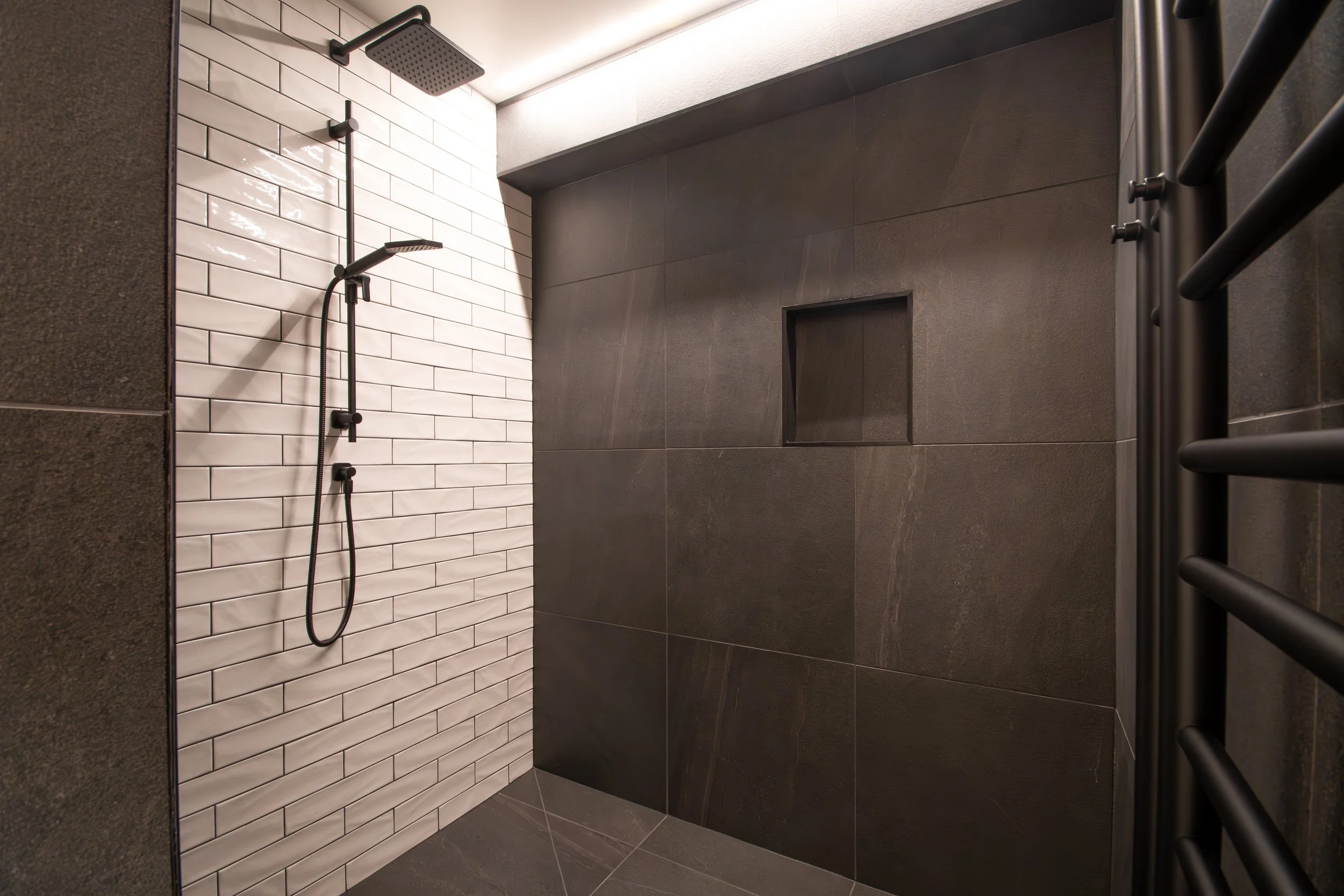 Lakeview Haven sauna shower area