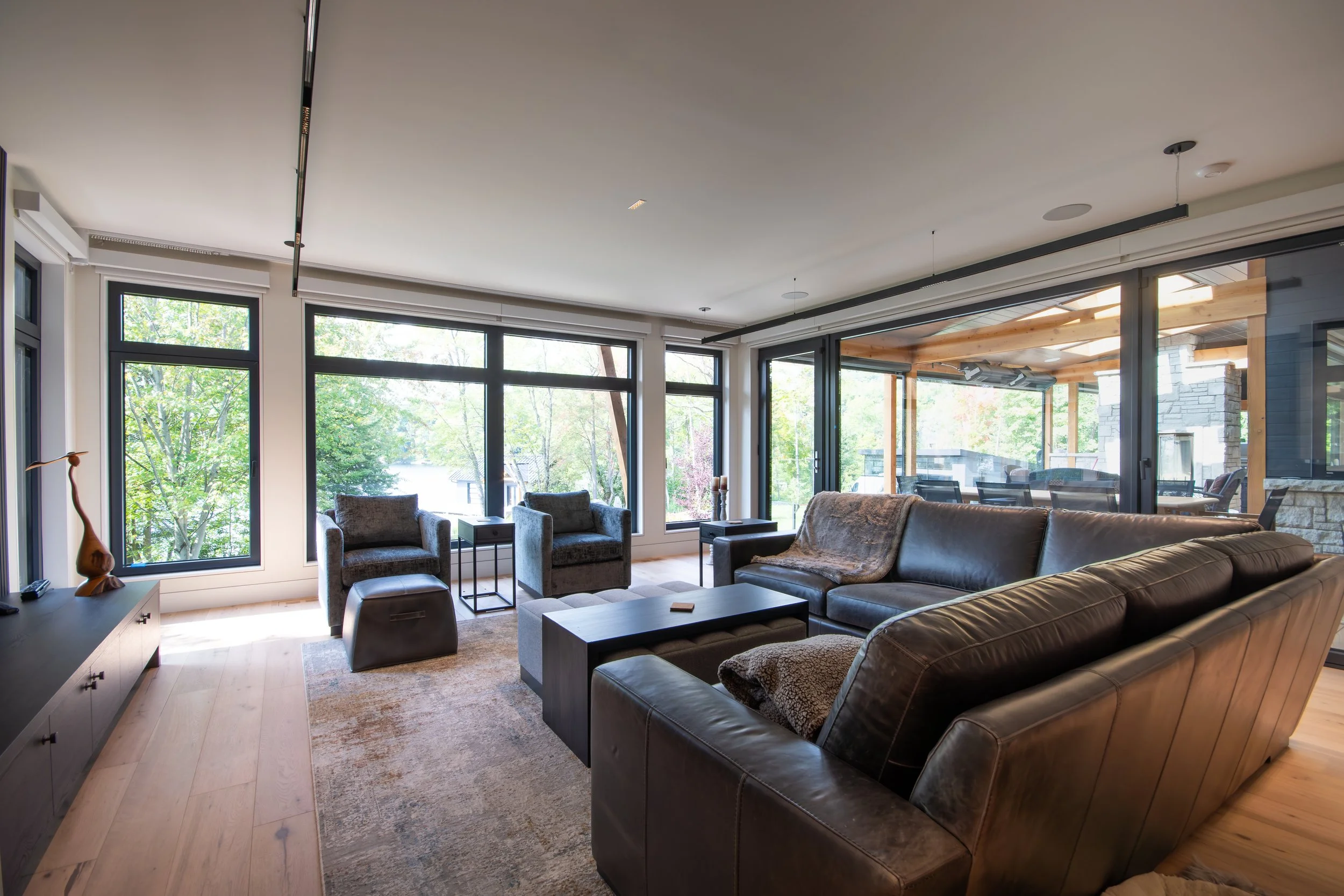Lakeview Haven main living room