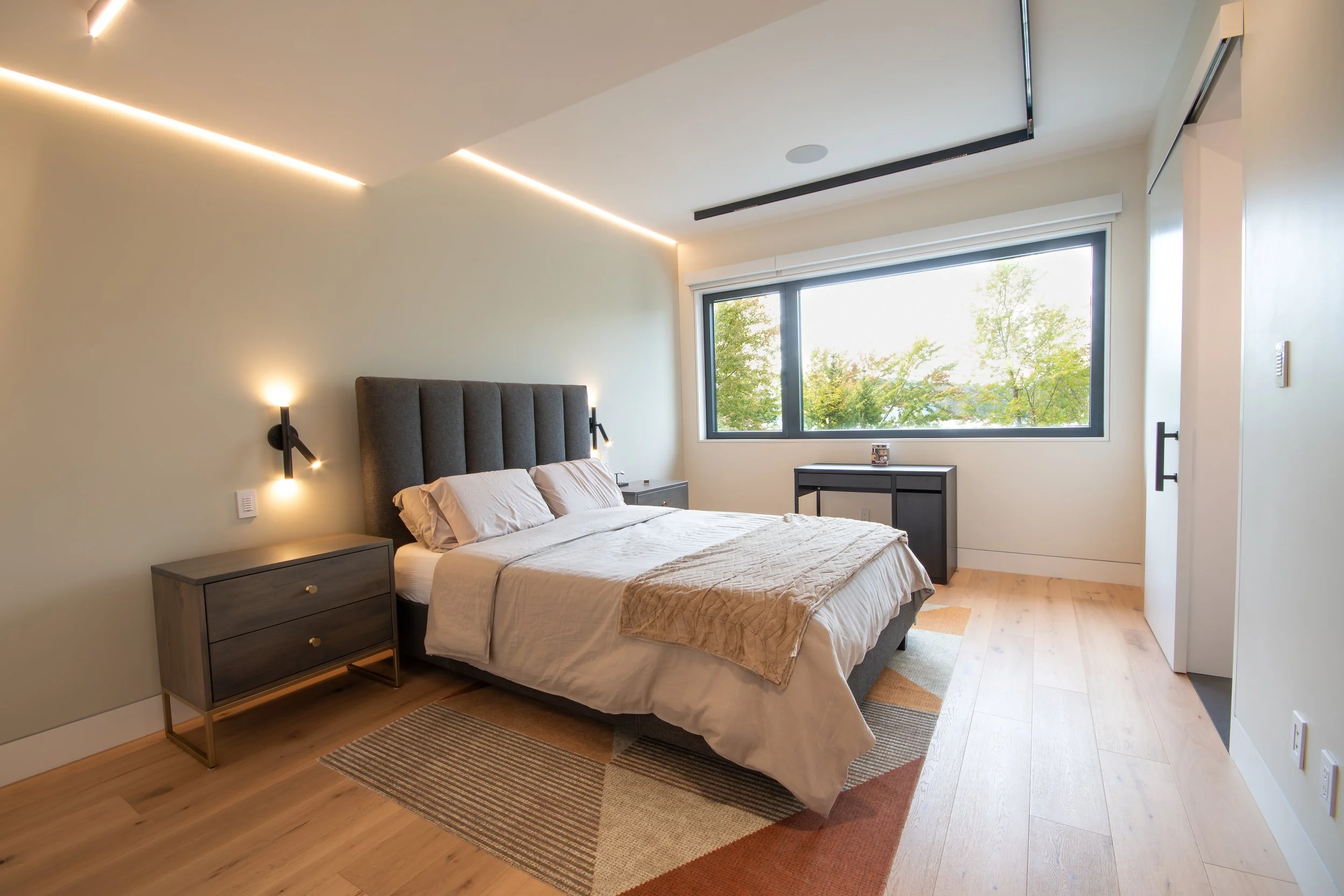 Lakeview Haven Guest Bedroom