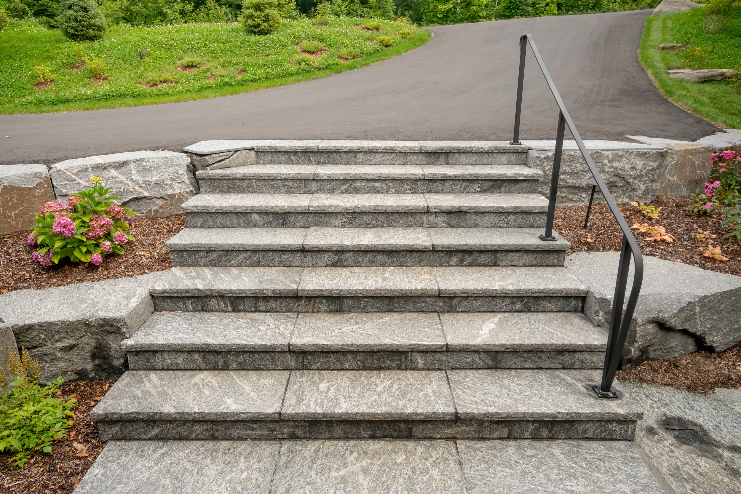 Lakeview Haven front steps exterior