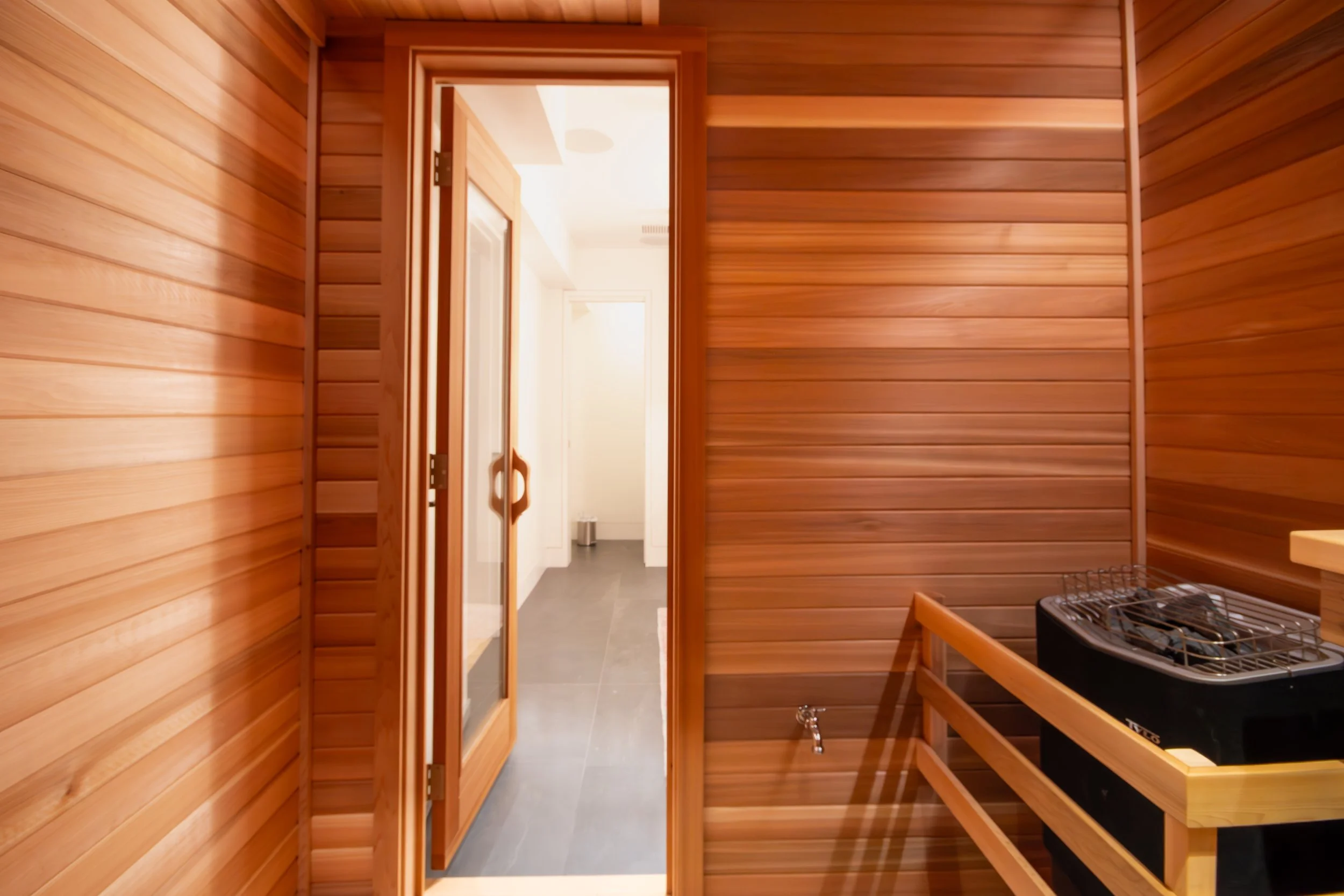 Lakeview Haven Sauna
