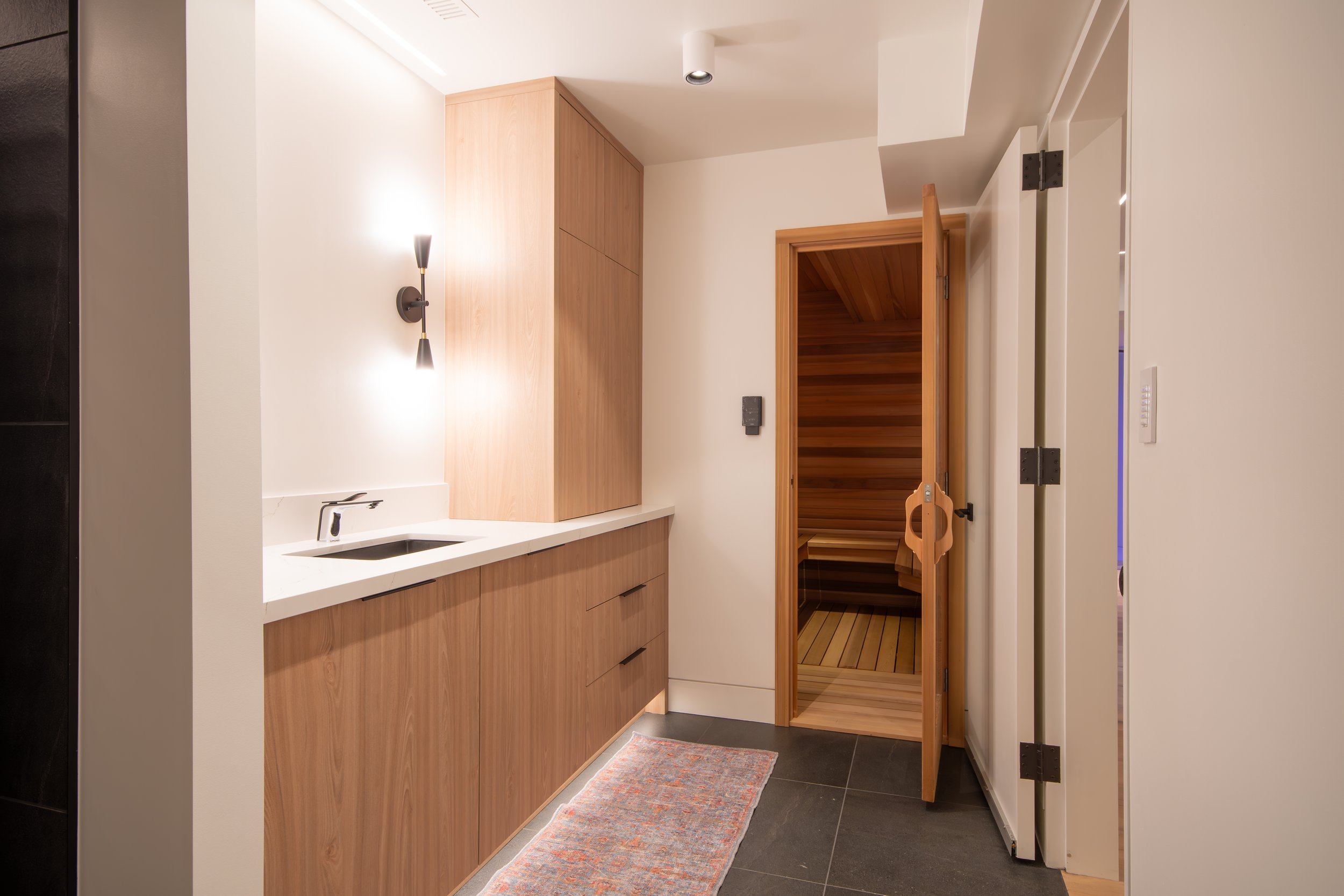 Lakeview Haven Sauna