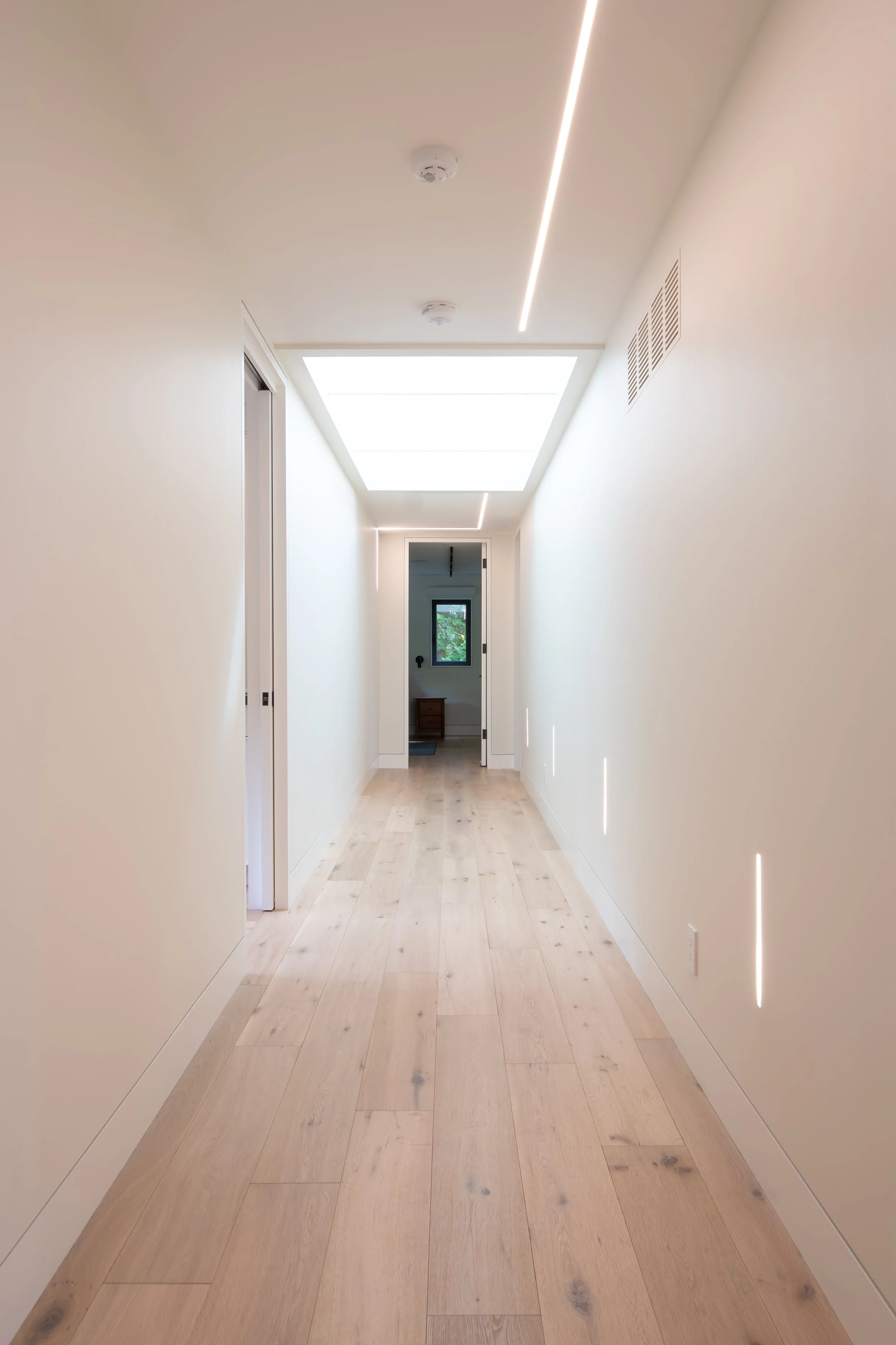 Lakeview Haven Hallway lighting