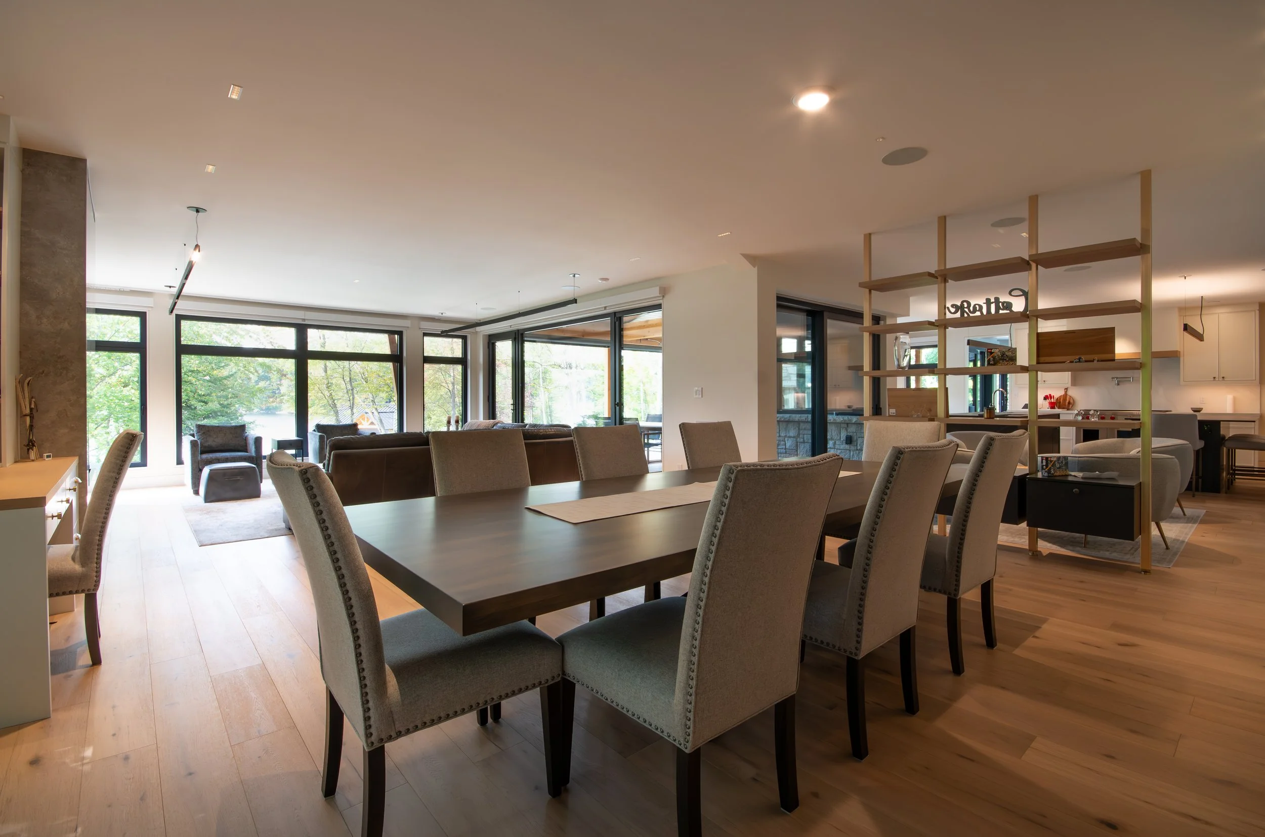 Lakeview Haven Dining area