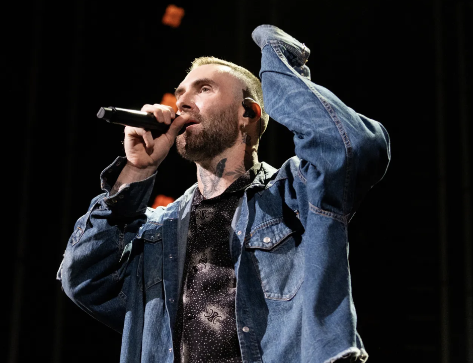 Which Nashville legend helped launch Maroon 5? Guitarist shares before Bridgestone show