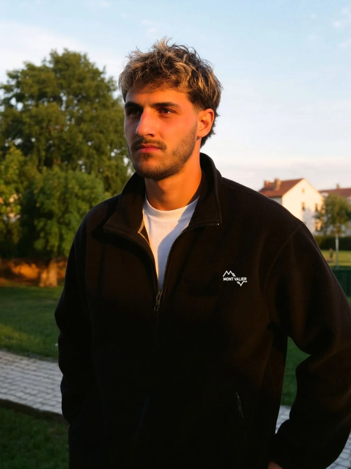 Veste BAREGES couleur NOIR en laine des Pyrénées