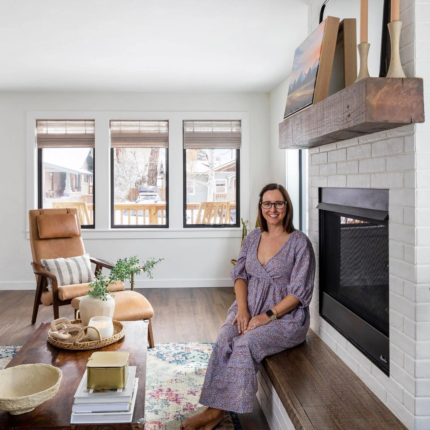 Can’t wait to collaborate with you today @fishhouse.designstudio and dance around beautiful spaces together! 
.
Photo-@jenn.montoya.photography 
Design / Styling- @fishhouse.designstudio 
Contractor- @sierrajamesllc 
.
.
.
.
.
#interiordesignp