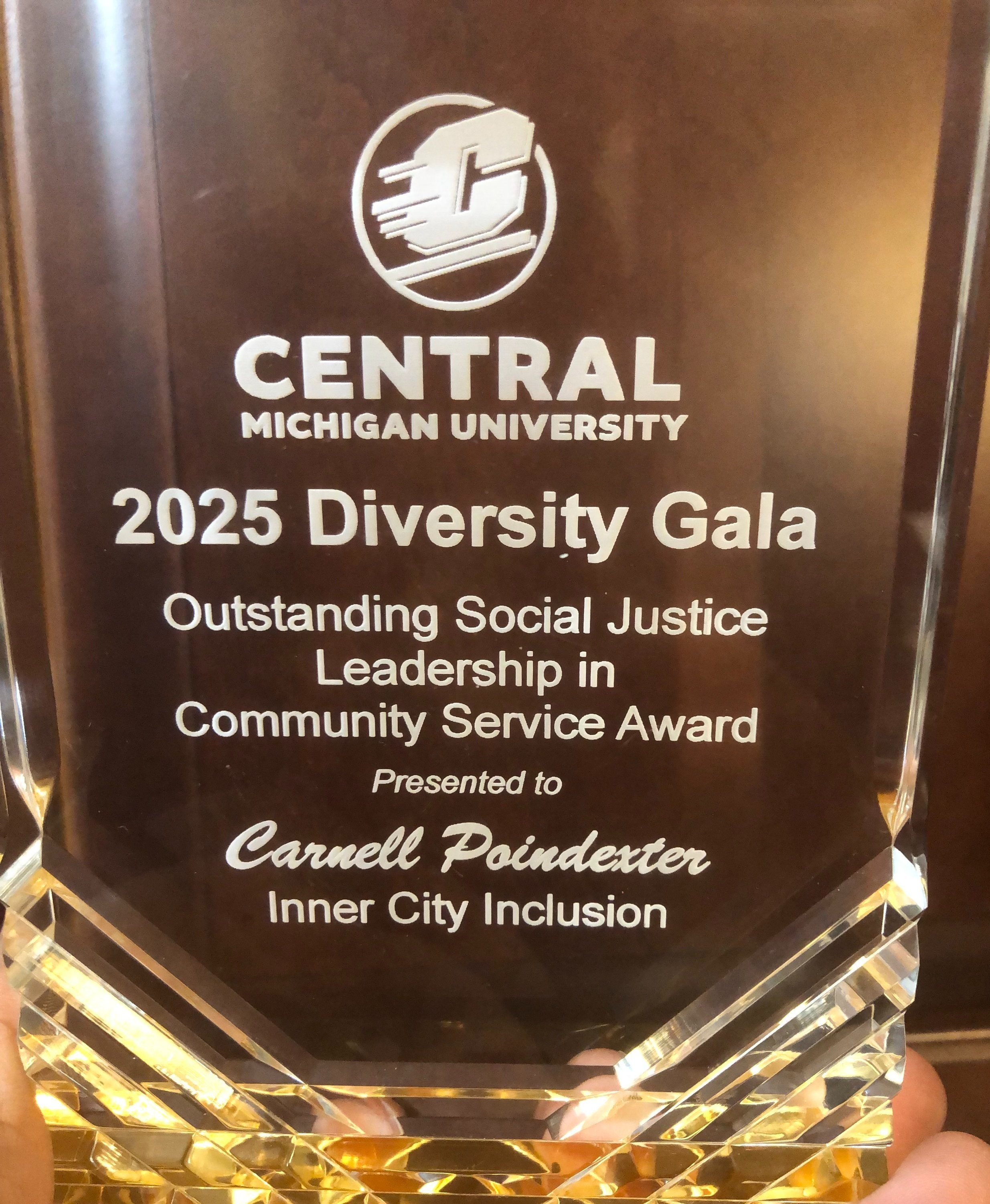 โ Outstanding Social Justice Leadership in Community Service โ CMU Diversity Gala 2025
Awarded by: Central Michigan University
Date: February 2025
Description:
This prestigious award from CMUโs Diversity Gala recognizes excellence in community servic