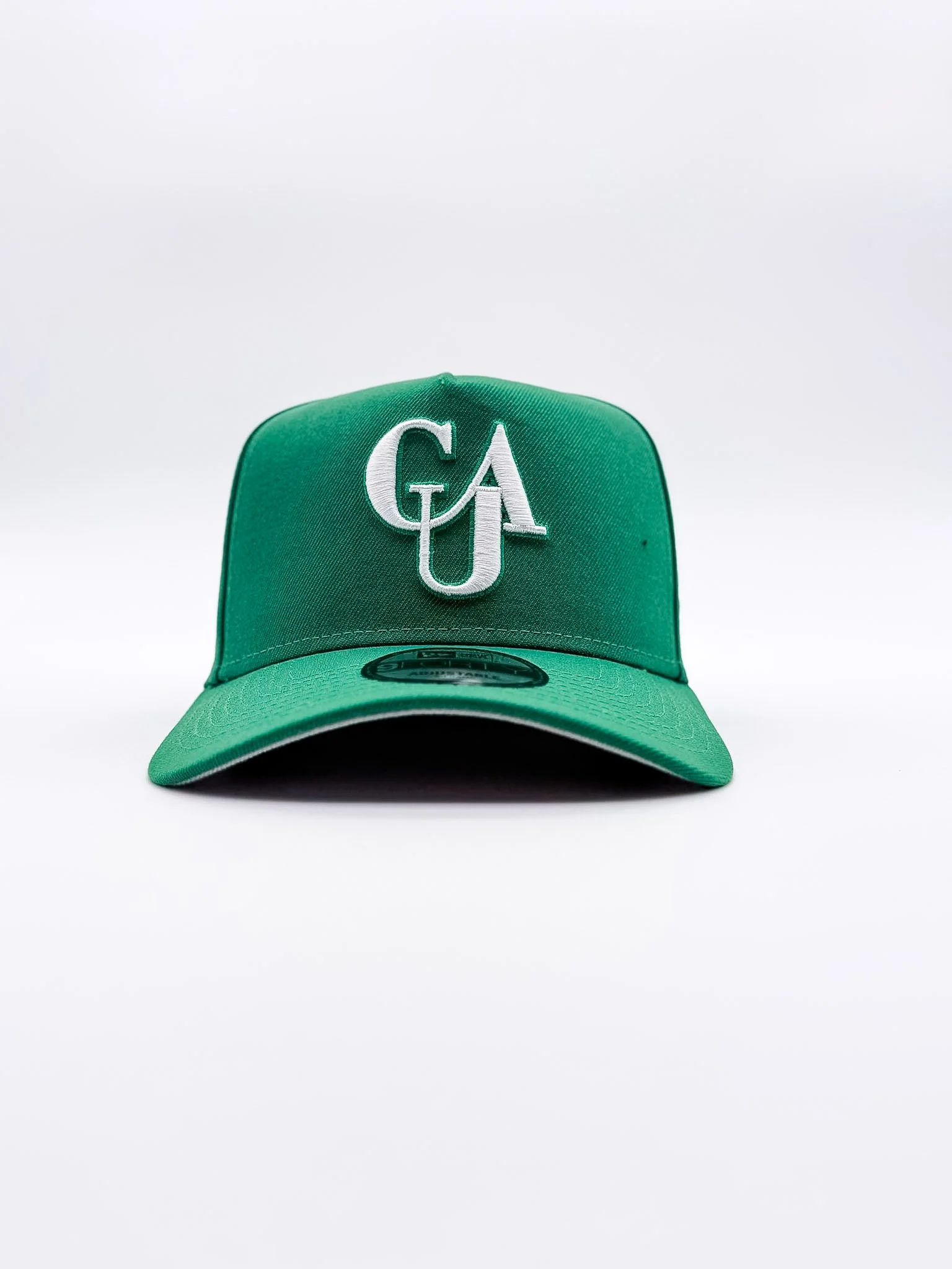 The CAU City Pack (Kelly Green / White)