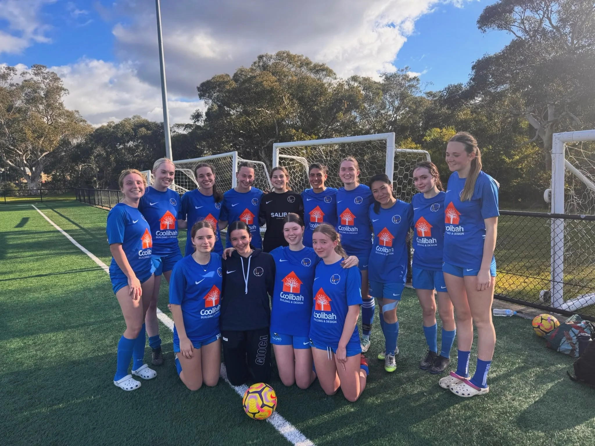 WPL all smiles after a 3-1 win today at Christie Park!! 

Goal scorers were Eve and Claire (2). Captain Tash took all the corners that led to the goals, but we forgot the veo so you&rsquo;ll have to believe her 🙃 

It was a brilliant team performanc