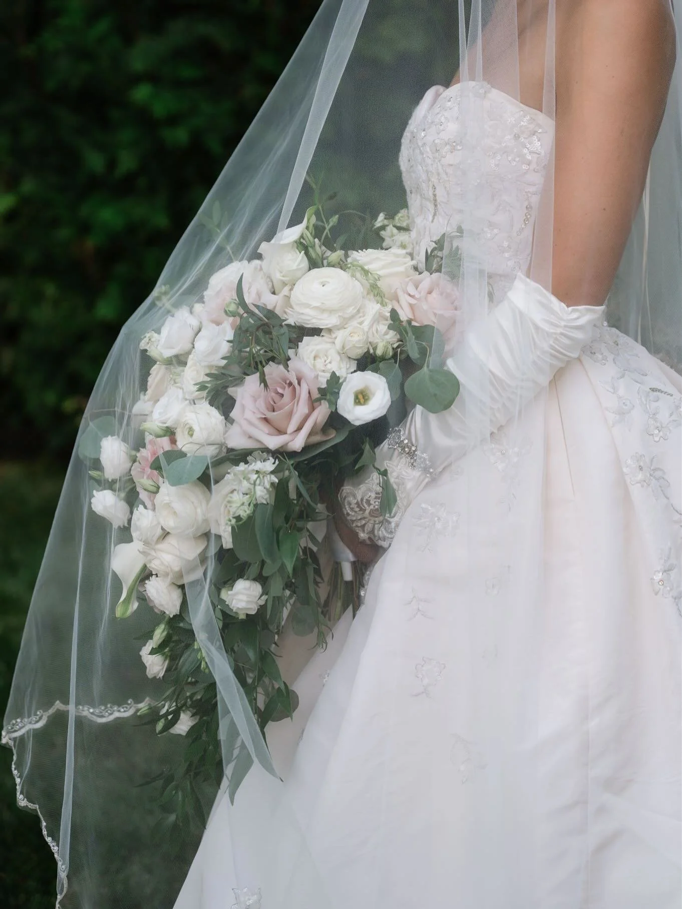 A moment for the veil!!! And the bride!!!