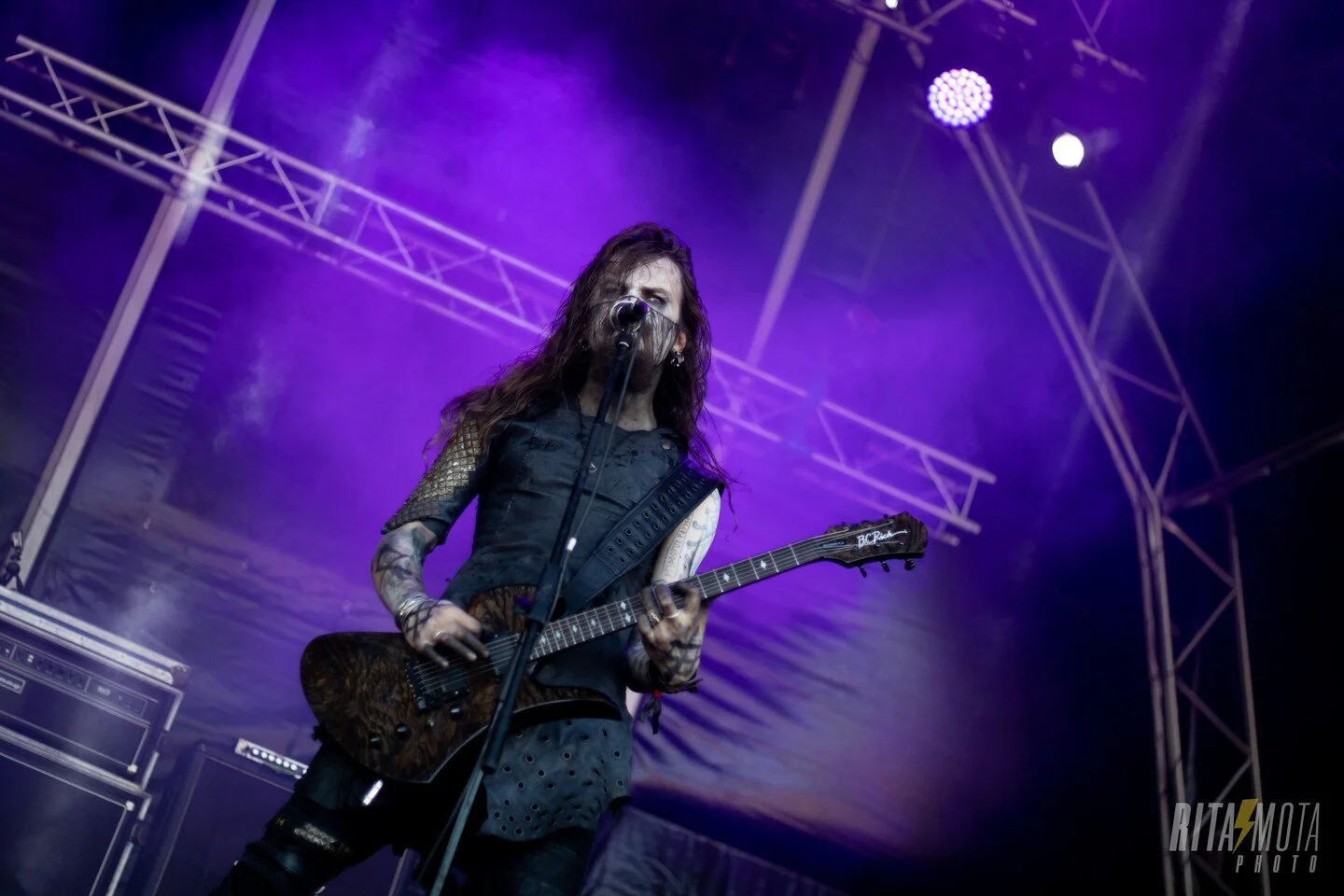 just over a week until Usurp The Throne is released🤘 you can Pre-order the album at Dusktone's Bandcamp or Season Of Mist web shop.
or/and join our competition for a signed limited edition Vinyl link in Bio☝
📸 by @ritafmota.photo 
.
.
.
#blackmetal