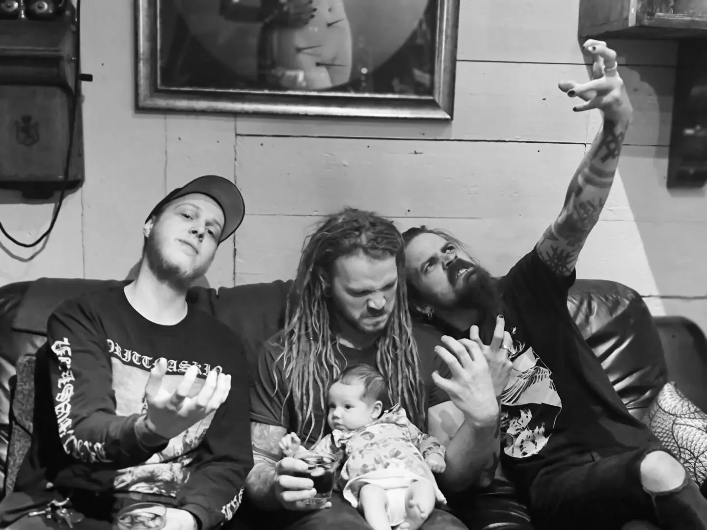 Say hello to little baby Gaia!
our very on @bior_kjetilson is a dad and he brought the little creature to rehearsal 🤘