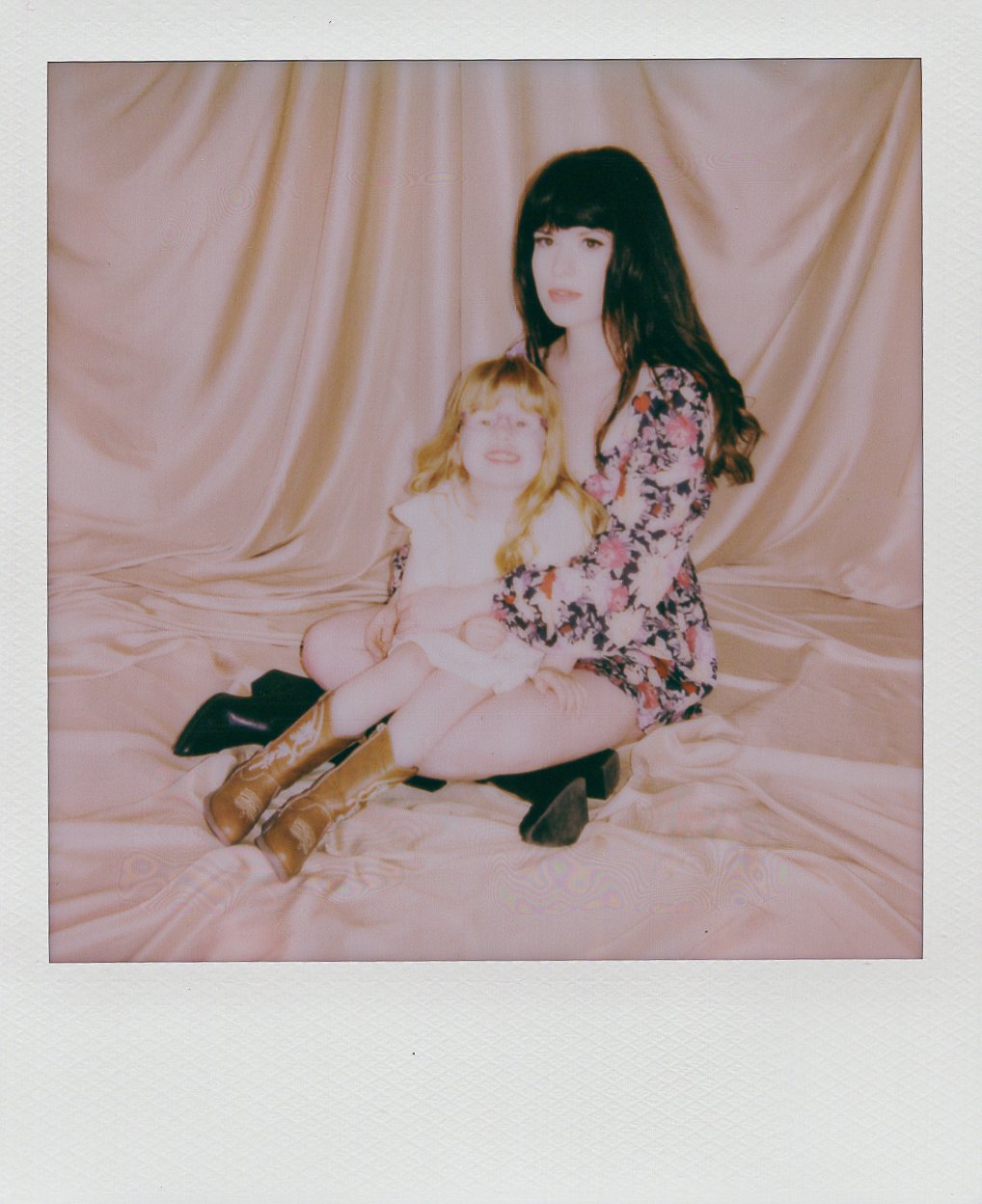 Polaroids-Mama-Mini-by-Heartstring-Heirlooms-1_websize (6).jpg