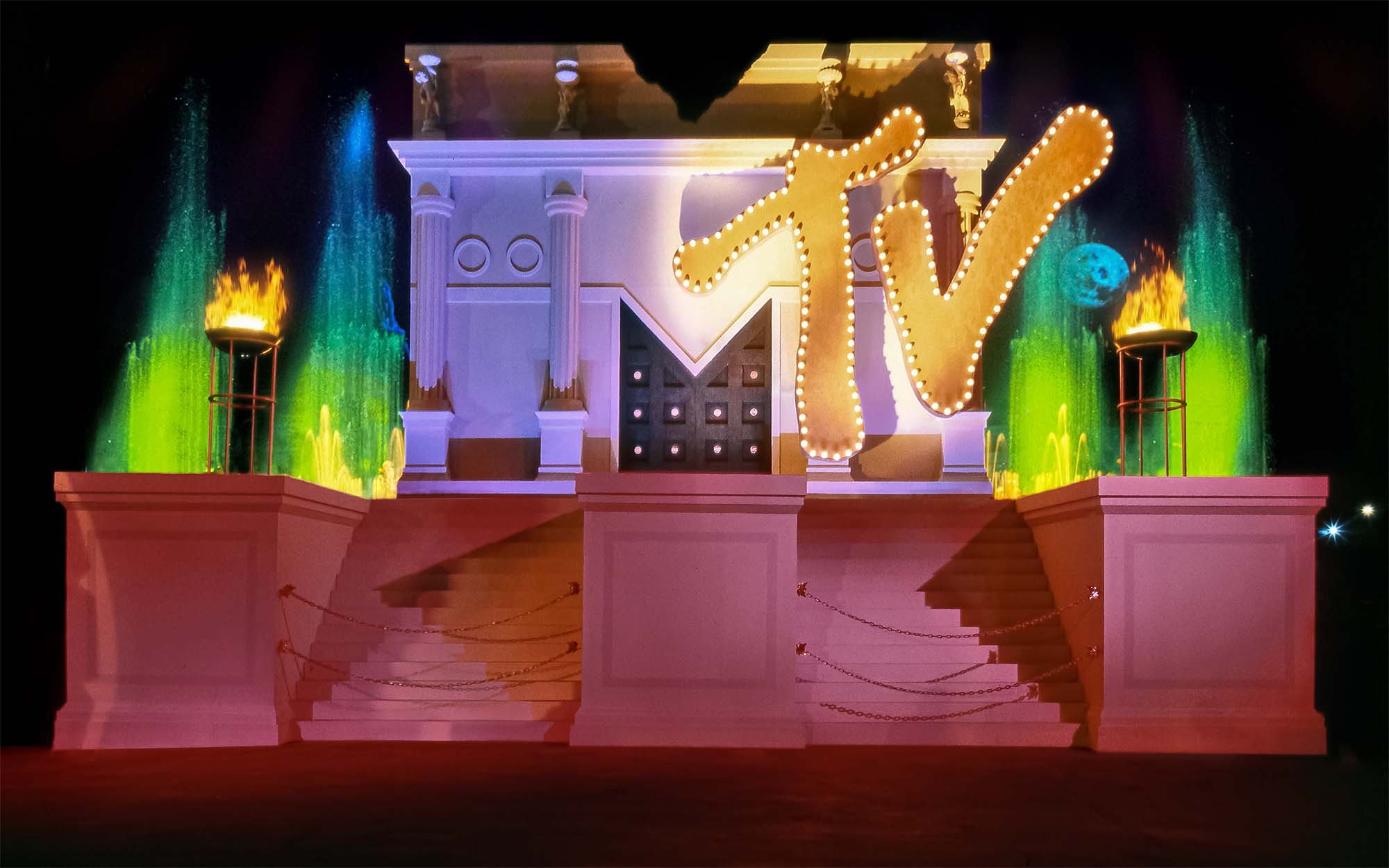 MTV MOVIE AWARDS - RED CARPET