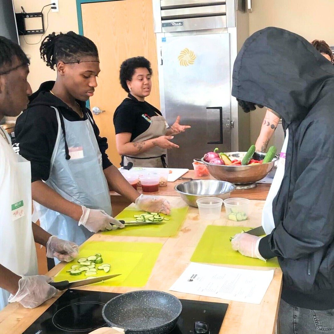 Our Community Engagement team hosted a group from @levelgroundmma at our teaching kitchen! We made a delicious and healthy meal together then had the chance to sit down and enjoy our creations. We can't wait to have you all back again soon!

&quot;Th