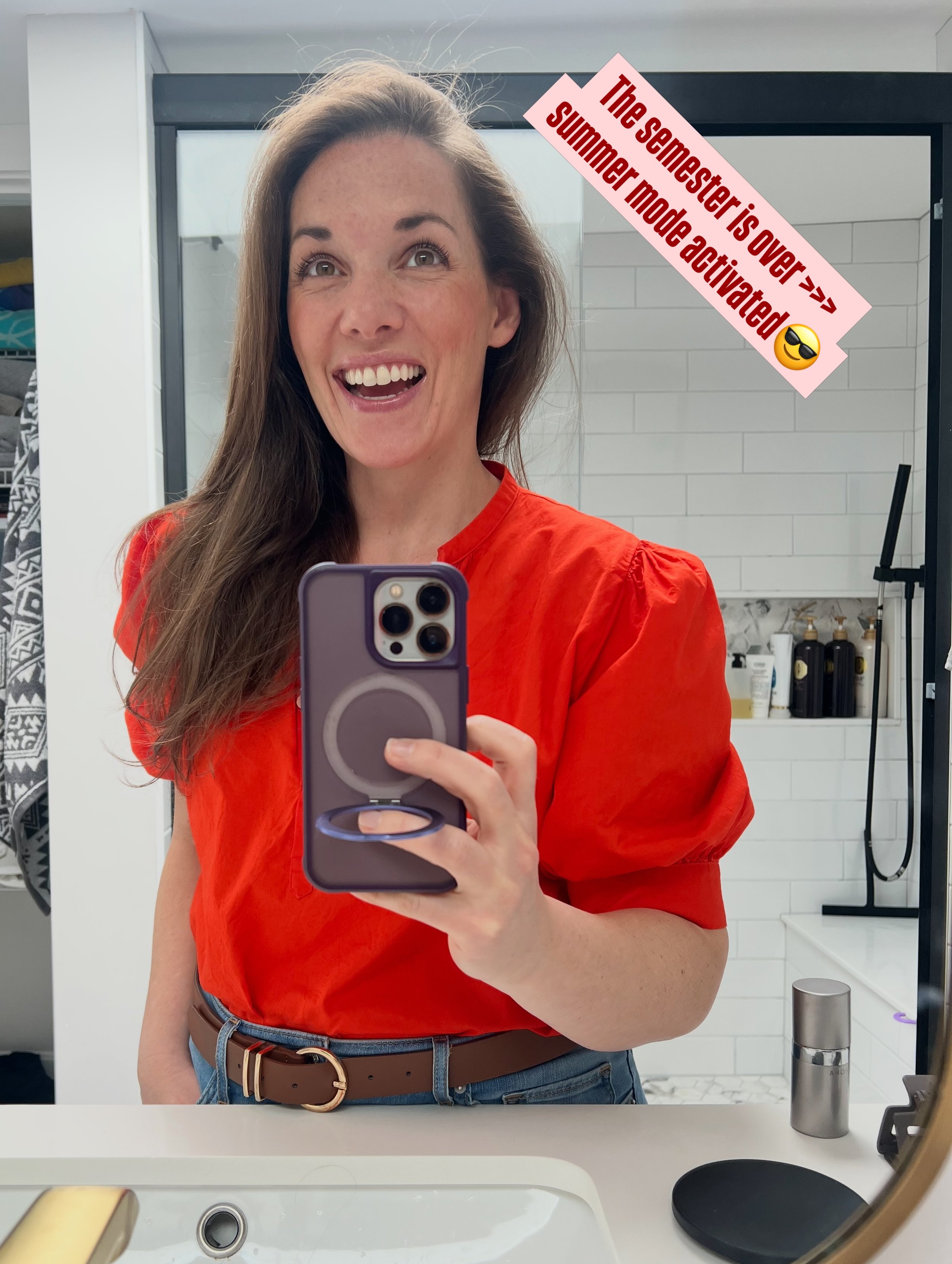 Grades are in! It was another fab semester at @berkleecollege 👩🏻&zwj;🏫 teaching Creative Entrepreneur Mindsets and Opportunities along with my first semester leading @berkleeinterarts 🎶💫

Big thanks to @lenorahelm for the Dean&rsquo;s award in C