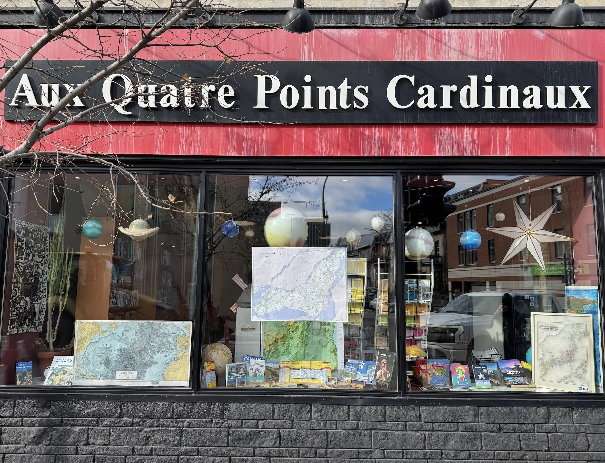 Where Paper Maps Reign Supreme