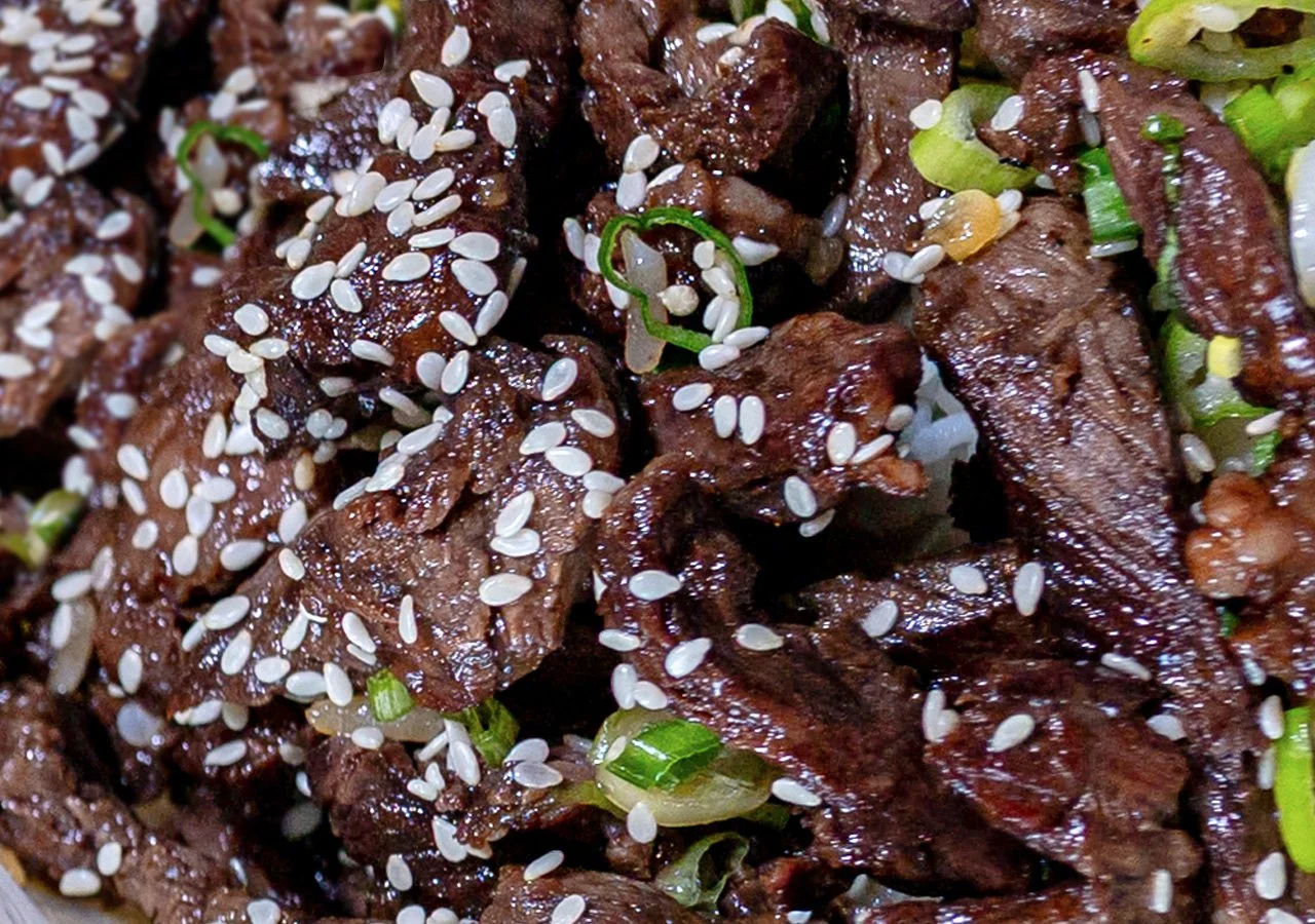 Image of beef teriyaki in full tray for catering menu.