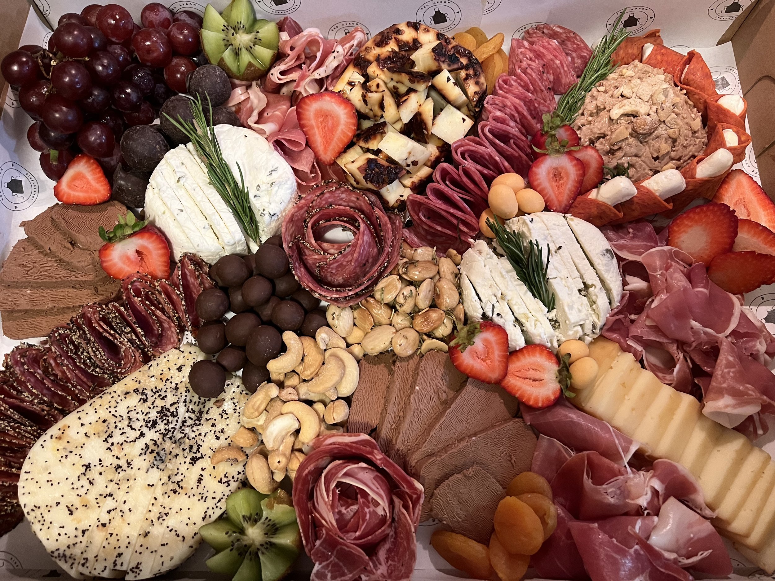 grazing table, charcuterie box