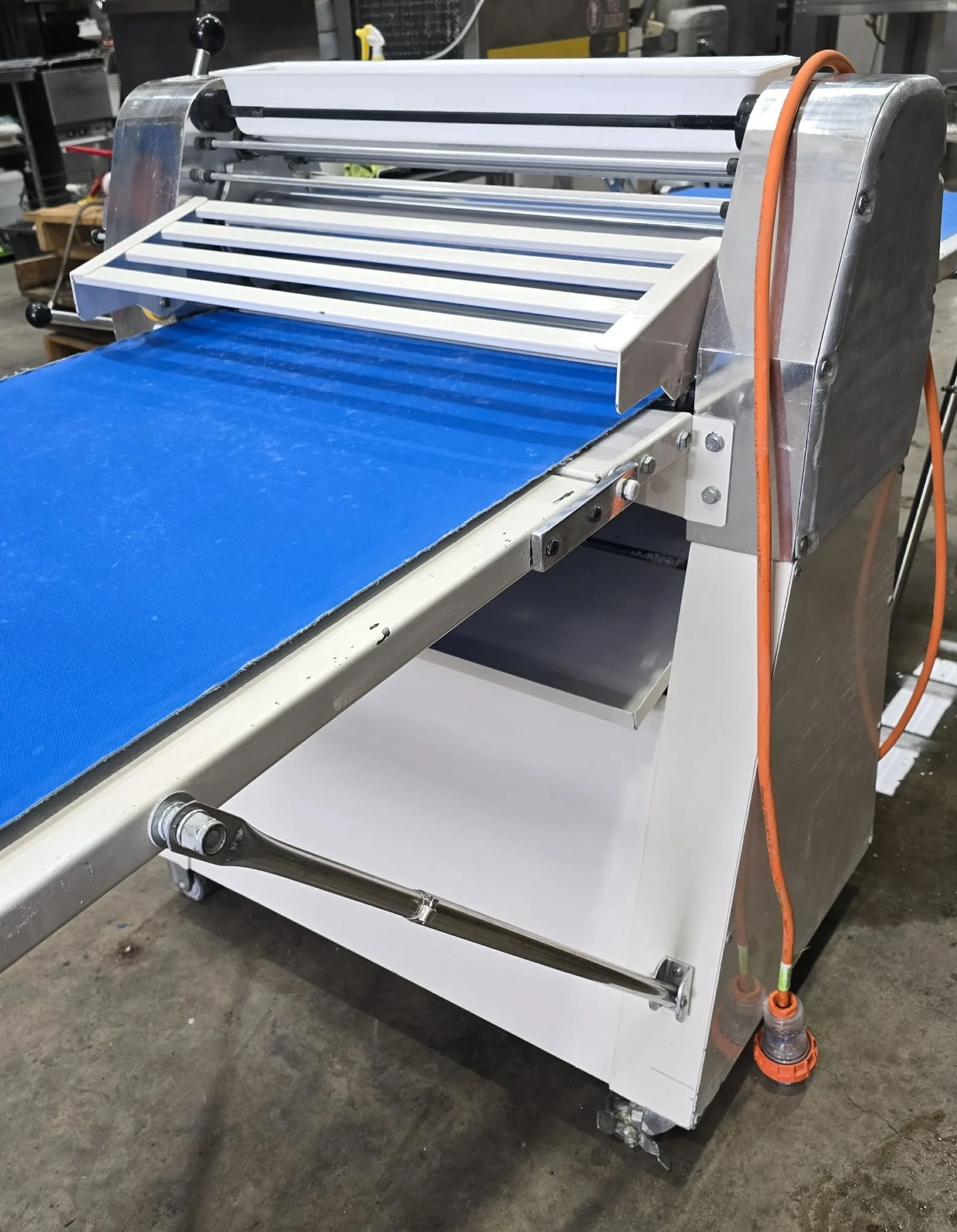 0cf930de-325c-4eb3-844f-52a02220ebcf.jfif