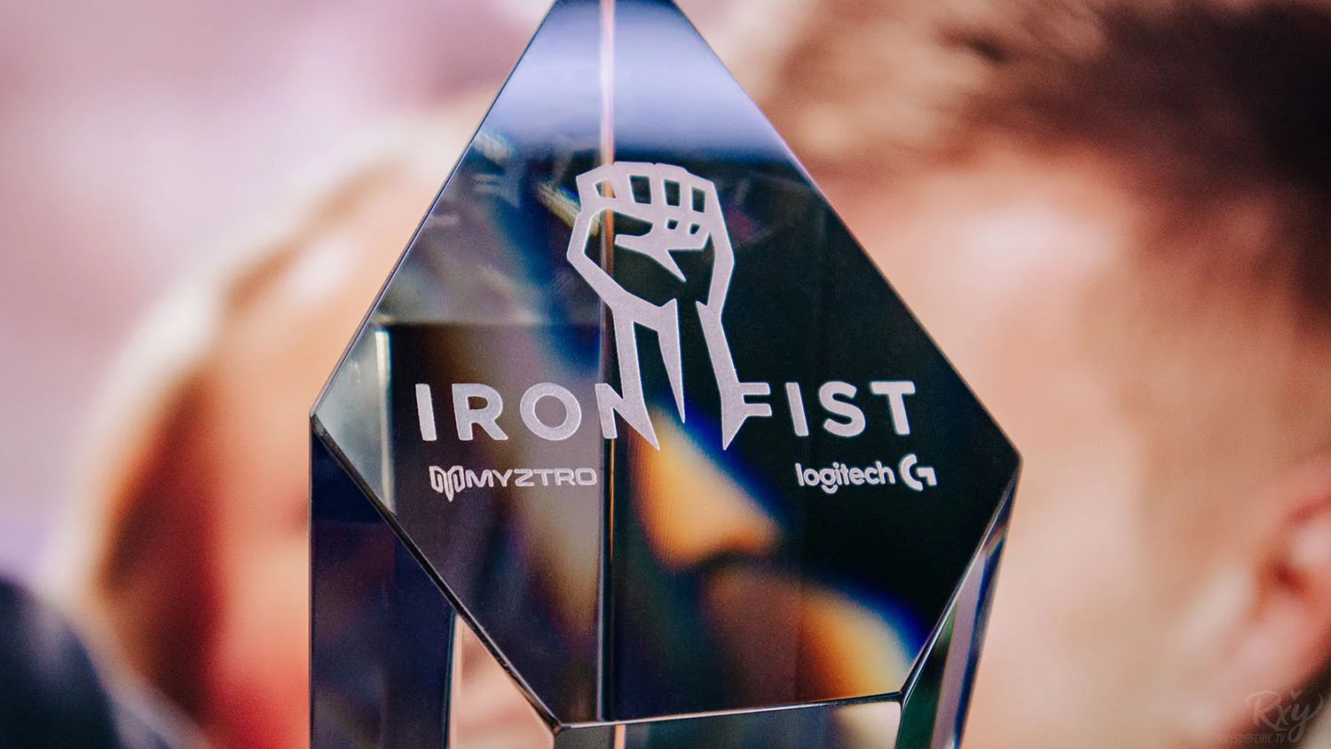 2021 - Myztro IRONFIST - rxysurfchic - 4.jpg