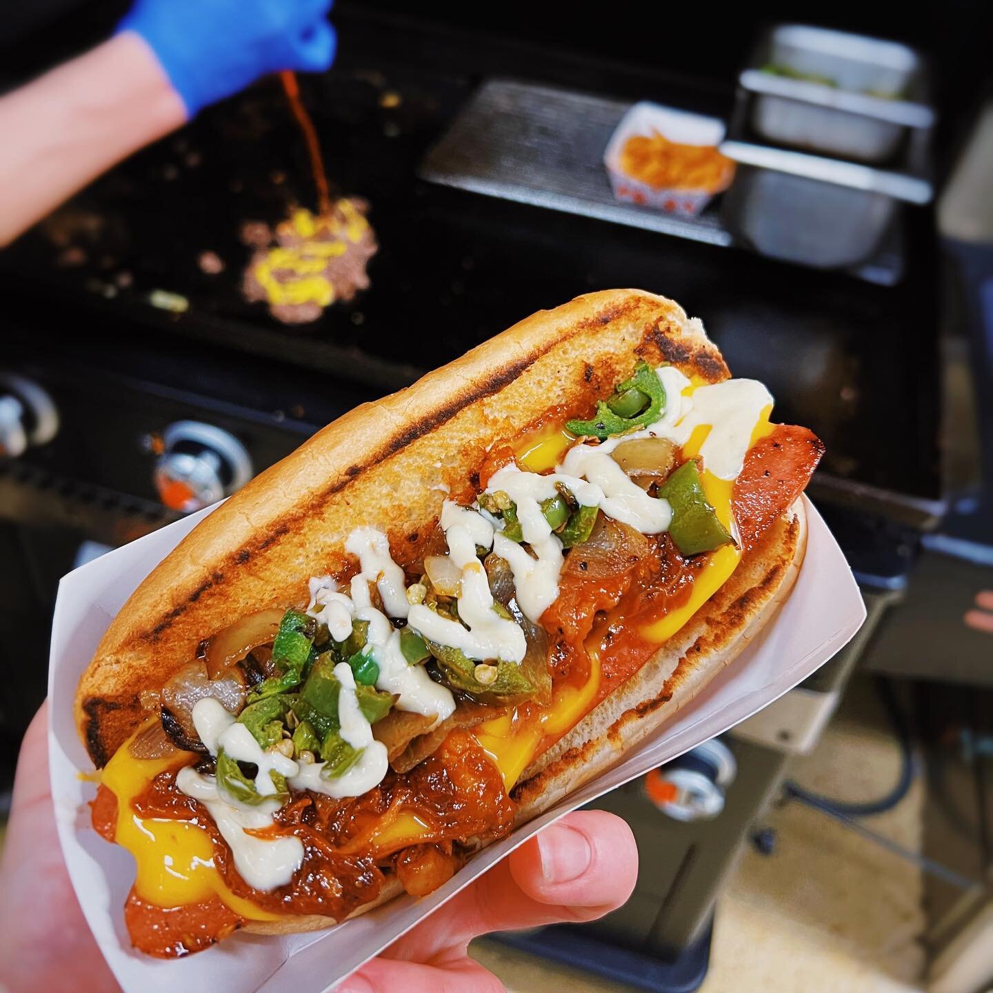 This dog is all bite no bark. 🌭 Ask for The Thotty, it won&rsquo;t disappoint.
.
.

#thethotty #scottyburgers #hotdog #hotdogs #hotdoglovers #hotdoglover #hotdoglife