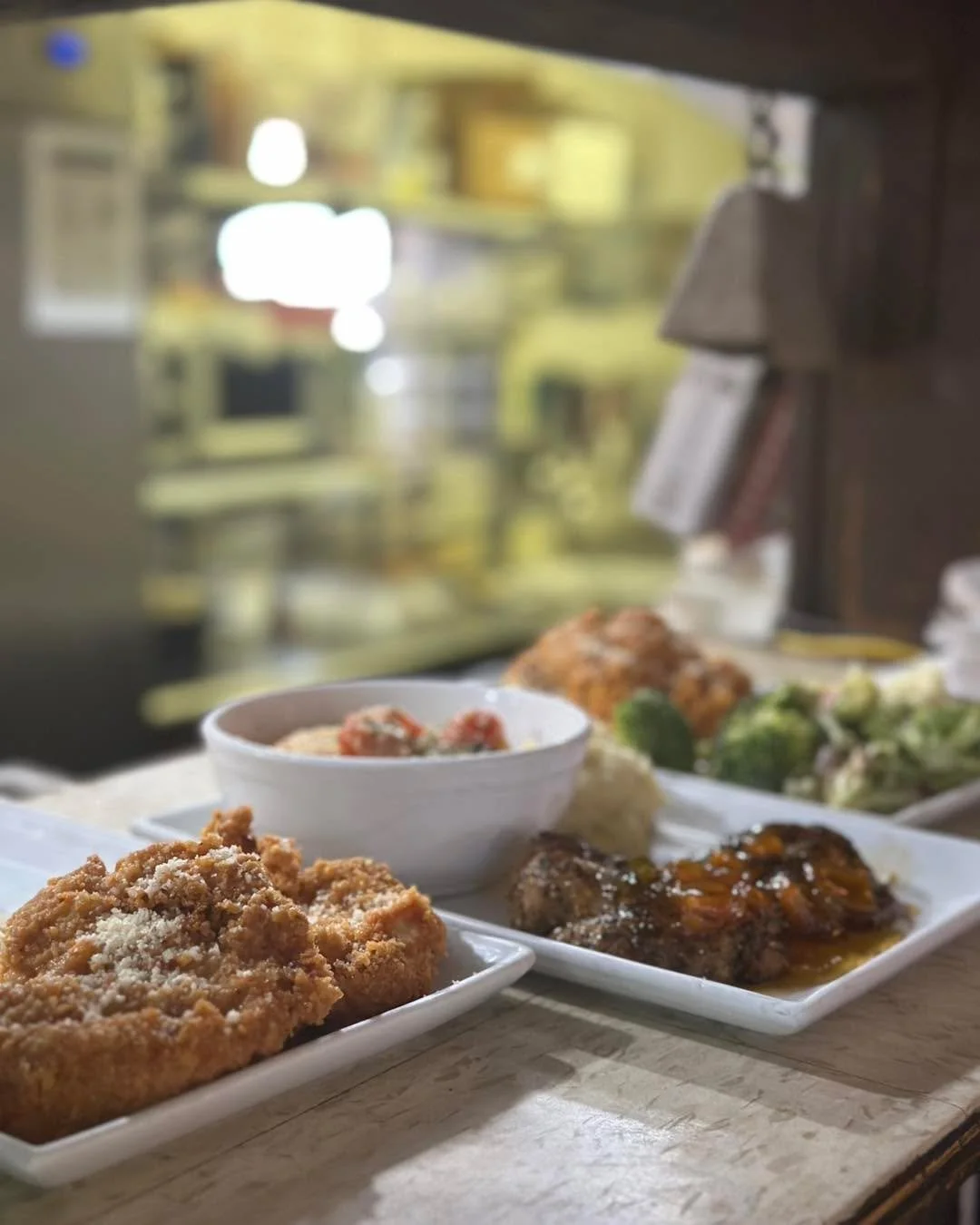 Too much candy (or cocktails) last night? We&rsquo;ve got the cure! 🍔✨

Saturday 11&ndash;3 PM, 5&ndash;9 PM
Sunday 11&ndash;2 PM
.
.
.
#bigtastetinytown #royersroundtopcafe #roundtoptx