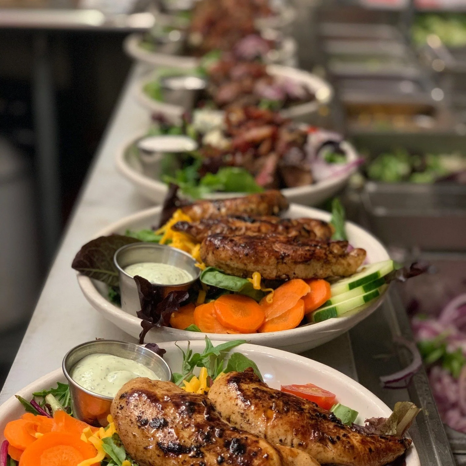 🥗 Meet the Caf&eacute; Salad.

Eat &ldquo;light&rdquo; and save room for pie.
We&rsquo;re here to help you reach those New Year&rsquo;s resolutions&hellip; creatively. 🥧😉
.
.
.
#royersroundstopcafe #bigtastetinytown #roundtoptx