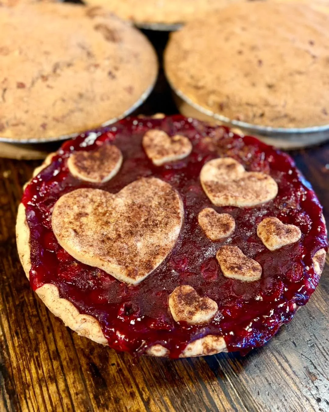 🍫 Chocolate Chess Pie rich, fudgy, and topped with our sweet strawberry mascarpone 🍓

🍒 Valentine&rsquo;s Special Cherry Pie bursting with sweet-tart love ❤️

Treat your sweetheart (or yourself!)💘
.
.
.
#bigtastetinytown #royersroundtopcafe #roun
