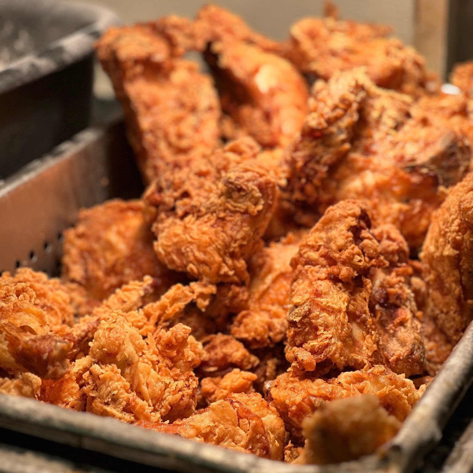 🍗 Sunday Fried Chicken is calling 🤤

Four pieces of crispy, golden fried chicken served with all the comfort you&rsquo;re craving. It&rsquo;s hot, fresh, and worth getting here early for.

Serving from 11am&ndash;2pm or until we sell out.

Grab you