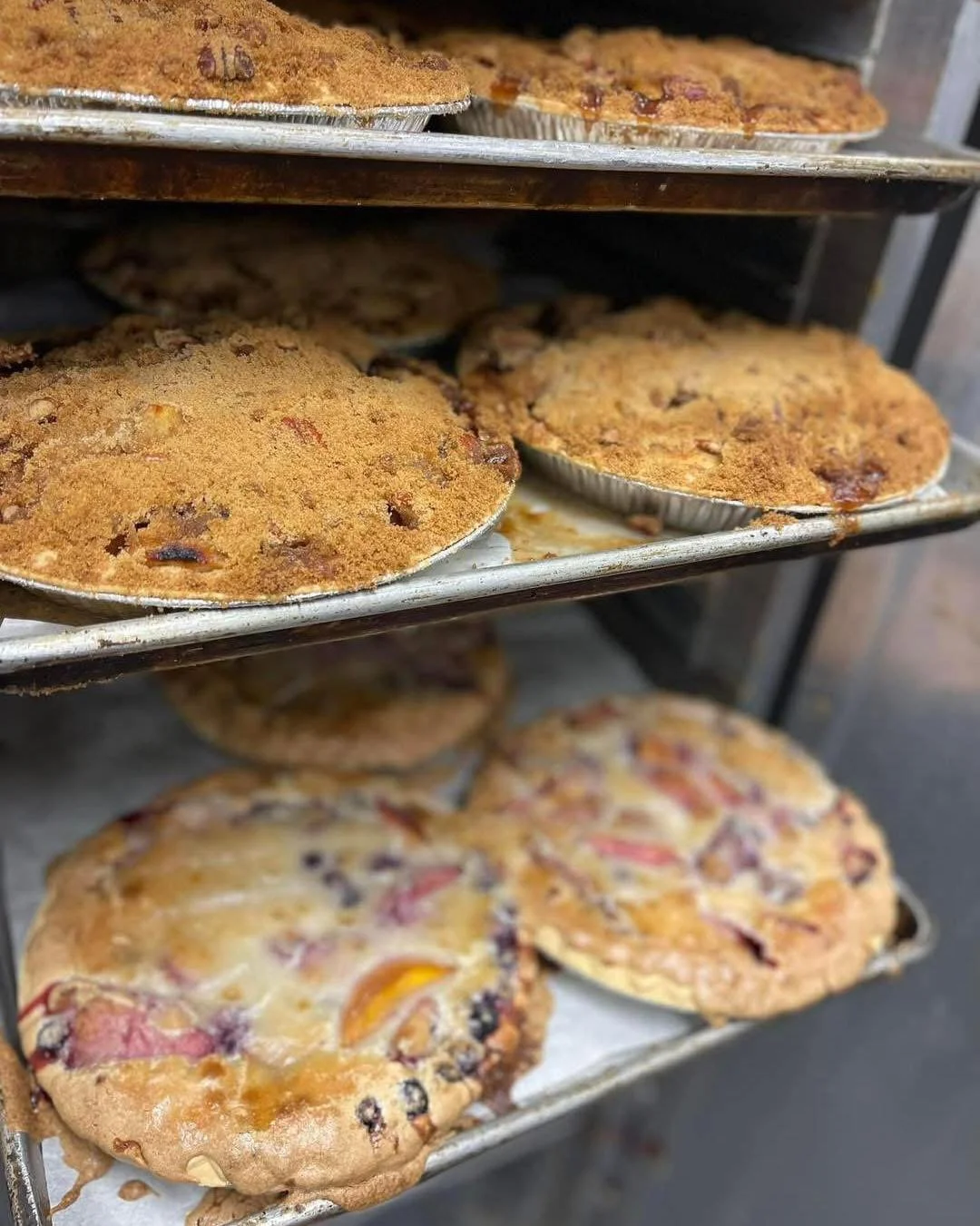 🥧 Fresh out of the oven and ready for the weekend! Our pies are baked up and waiting for you to stop by and grab a slice&hellip; or a whole one to take home. 😍

Weekend hours:
Friday 11 AM&ndash;9 PM
Saturday 11 AM&ndash;3 PM &amp; 5 PM&ndash;9 PM
