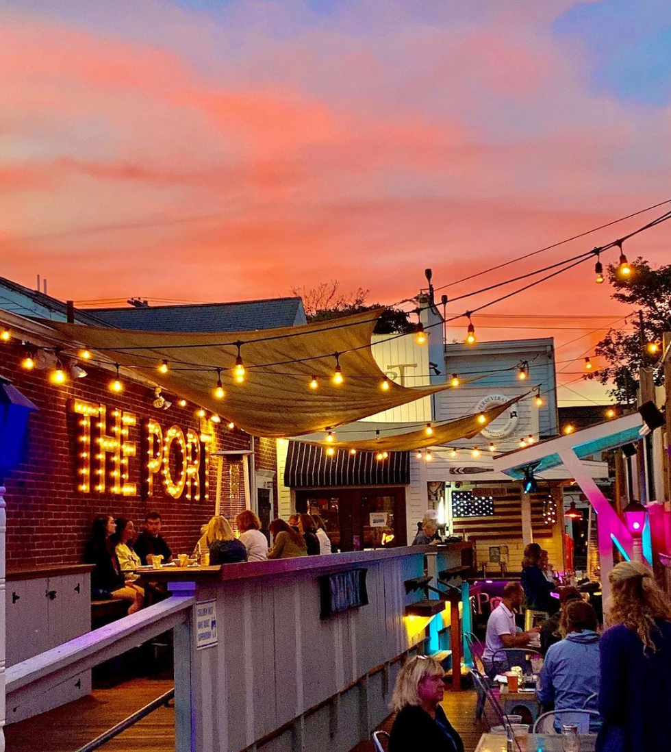 The Best Nightlife and Bars in Chatham, MA — Chum Eating Cape Cod