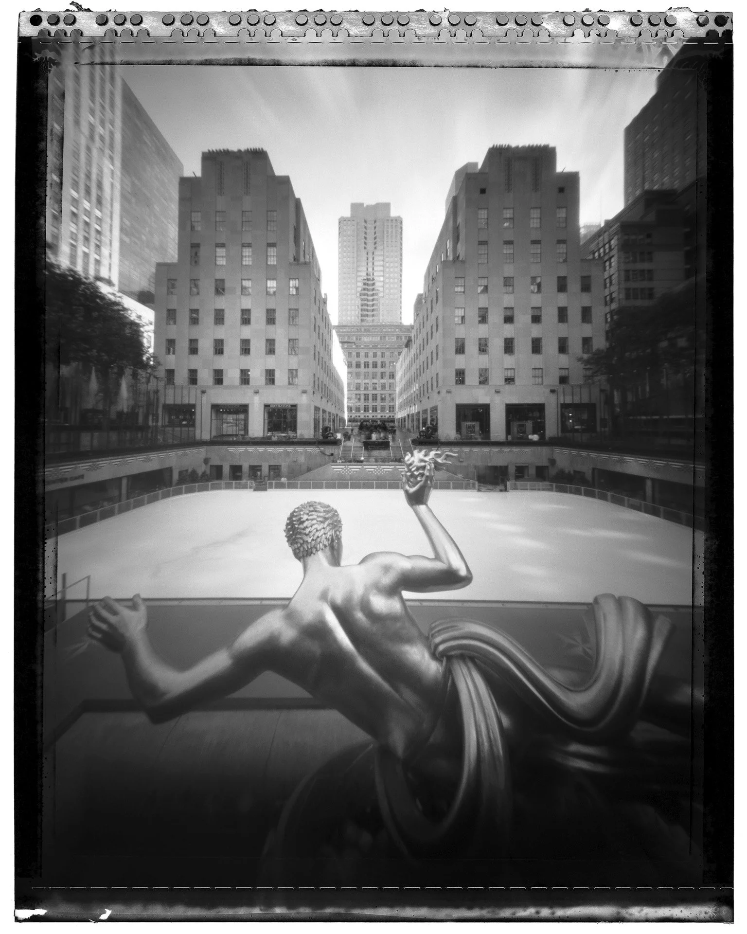 A2004145fg_print.jpg