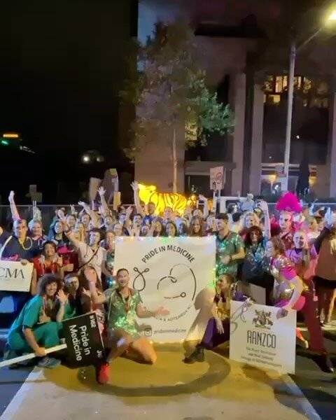 HAPPY MARDI GRAS! This year we marched for a better future for LGBTQIA+ patients AND doctors! Thank you to all the people who came to march with us!

Rainbow doctors love you! 💖🌈✨🤩🫶🏼