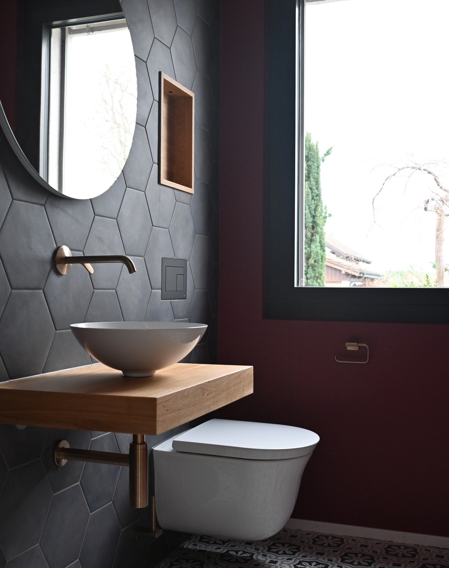 Ein neues Bad gef&auml;llig?
Rufen Sie uns an und zusammen kommen wir ein St&uuml;ck n&auml;her zu ihrem Traum-Bad!😍
www.landertheizungen.ch
#bad #sanit&auml;r #z&uuml;rich #landertheizungen