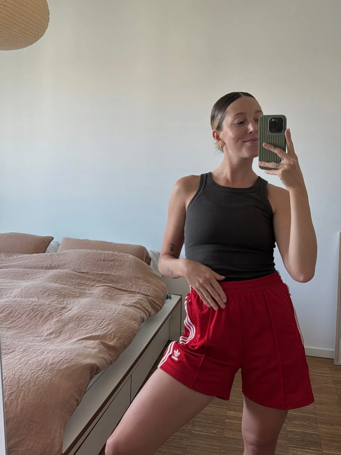 Nice Berlin things + my weekly studio schedule 👁️ 

Monday
12:00 joyful @originalfeelingsstudio pberg

Tuesday
09:30 joyful @originalfeelingsstudio kberg
18:00 power flow @beyondbln kberg

Friday
12:00 power flow @becycleberlin mitte 
17:15 power fl