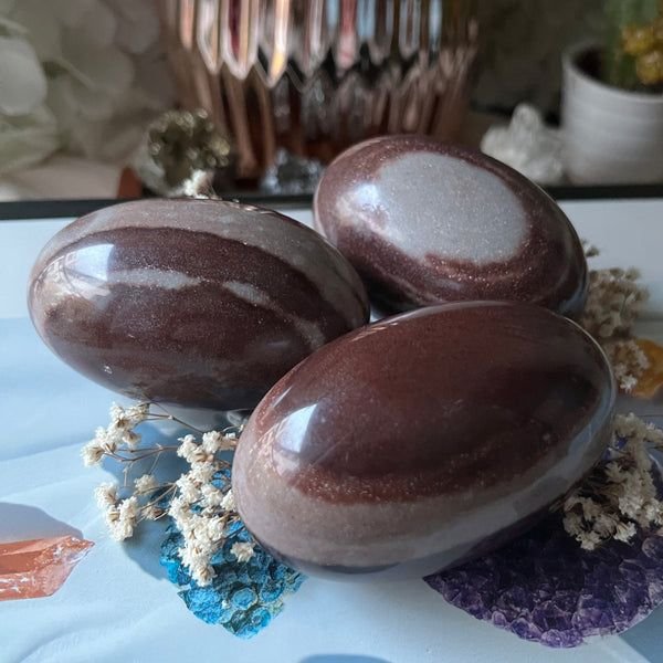 Shiva Lingam Stone.jpg
