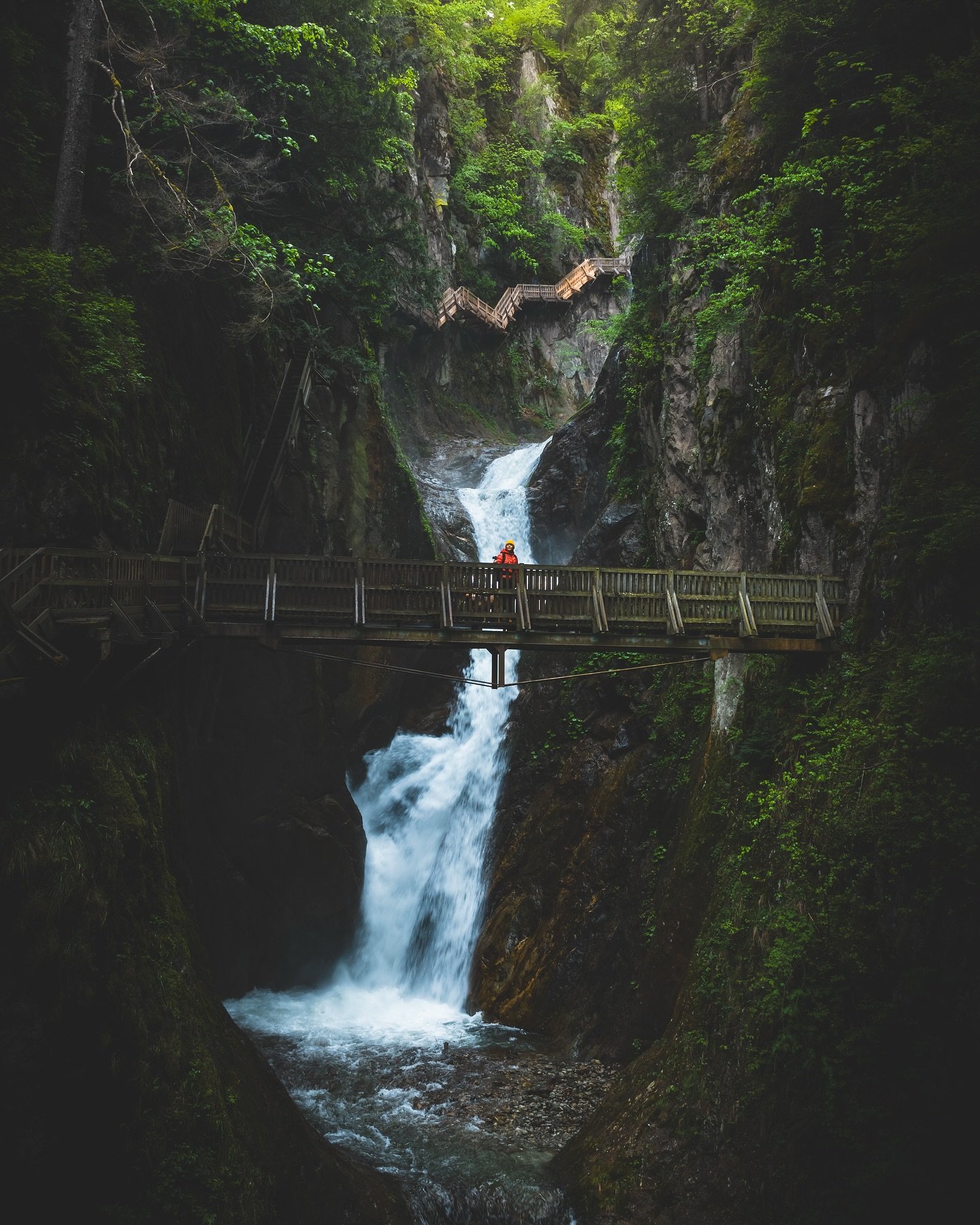 X DJI MAVIC 4 PRO X

Here are some of my favorite photos I captured with the new @djiglobal Mavic 4 Pro this far&hellip;

The beauty and diversity of our planet is just infinite !

Can&rsquo;t wait to fly this beast in more places !

⛰️🌊🍃

#dji #dj
