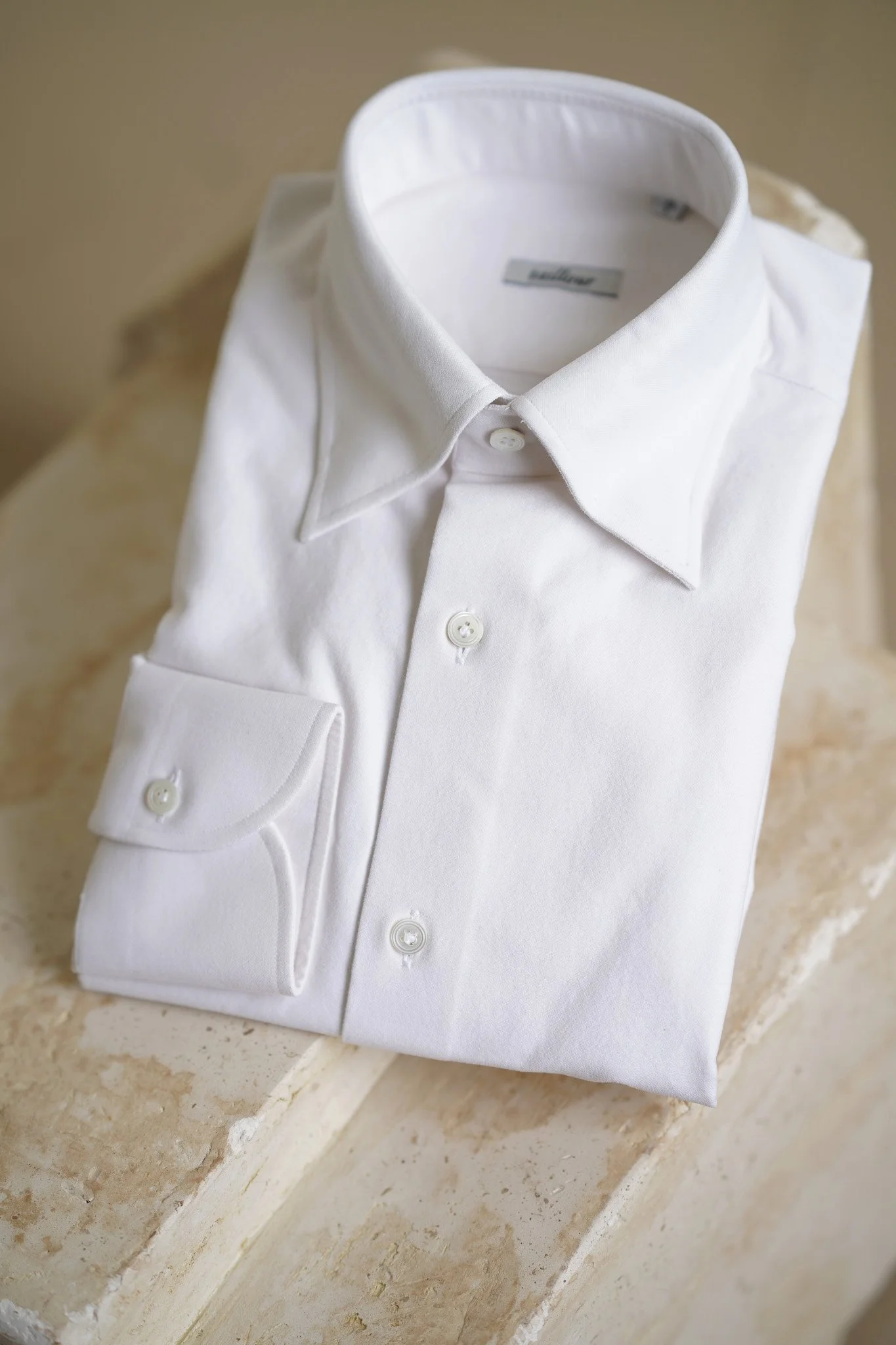 white_shirt_lighting_only.jpg