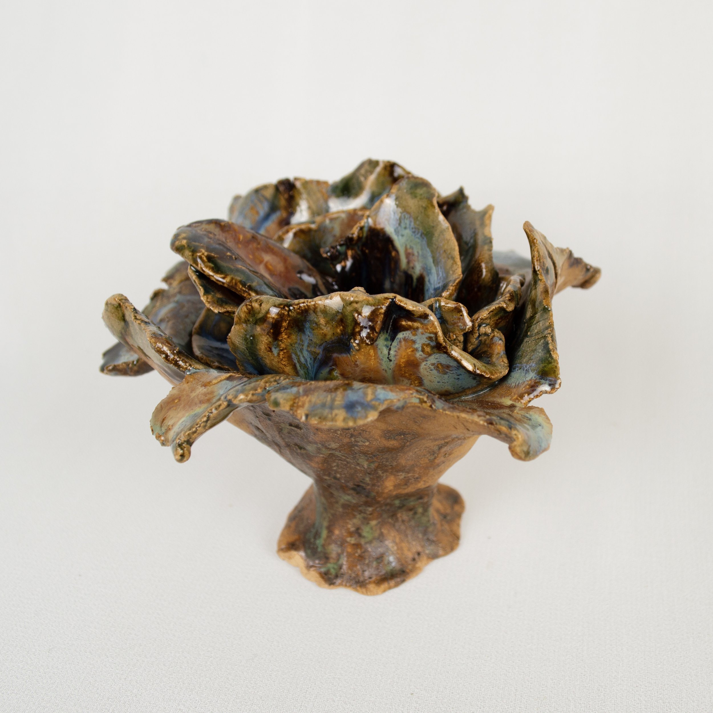 Forbidden, 2025. Glazed earthenware — 11 x 7 x 8.5 cm
